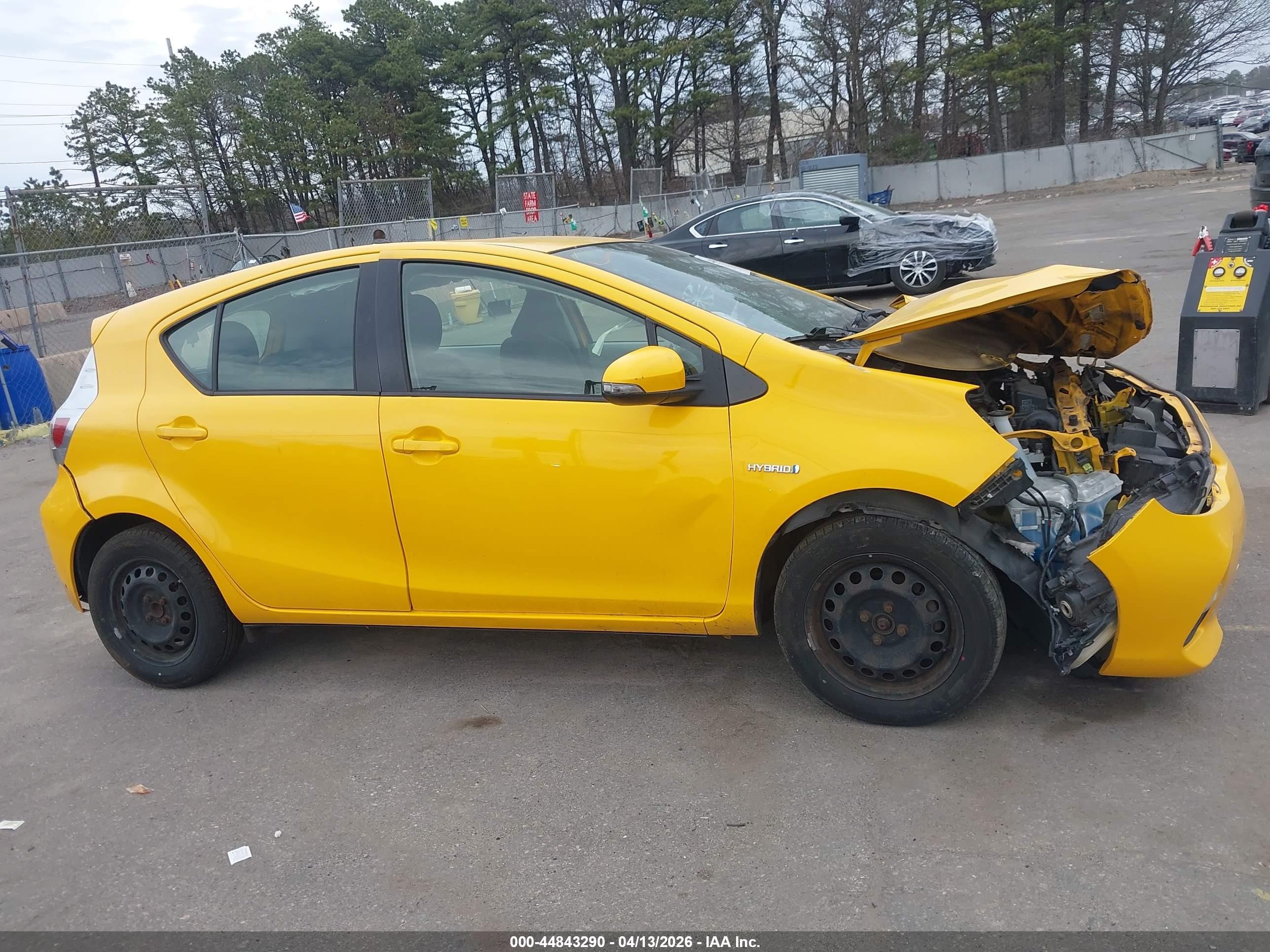 2014 Toyota Prius C Two Yellow vin: JTDKDTB3XE1069267