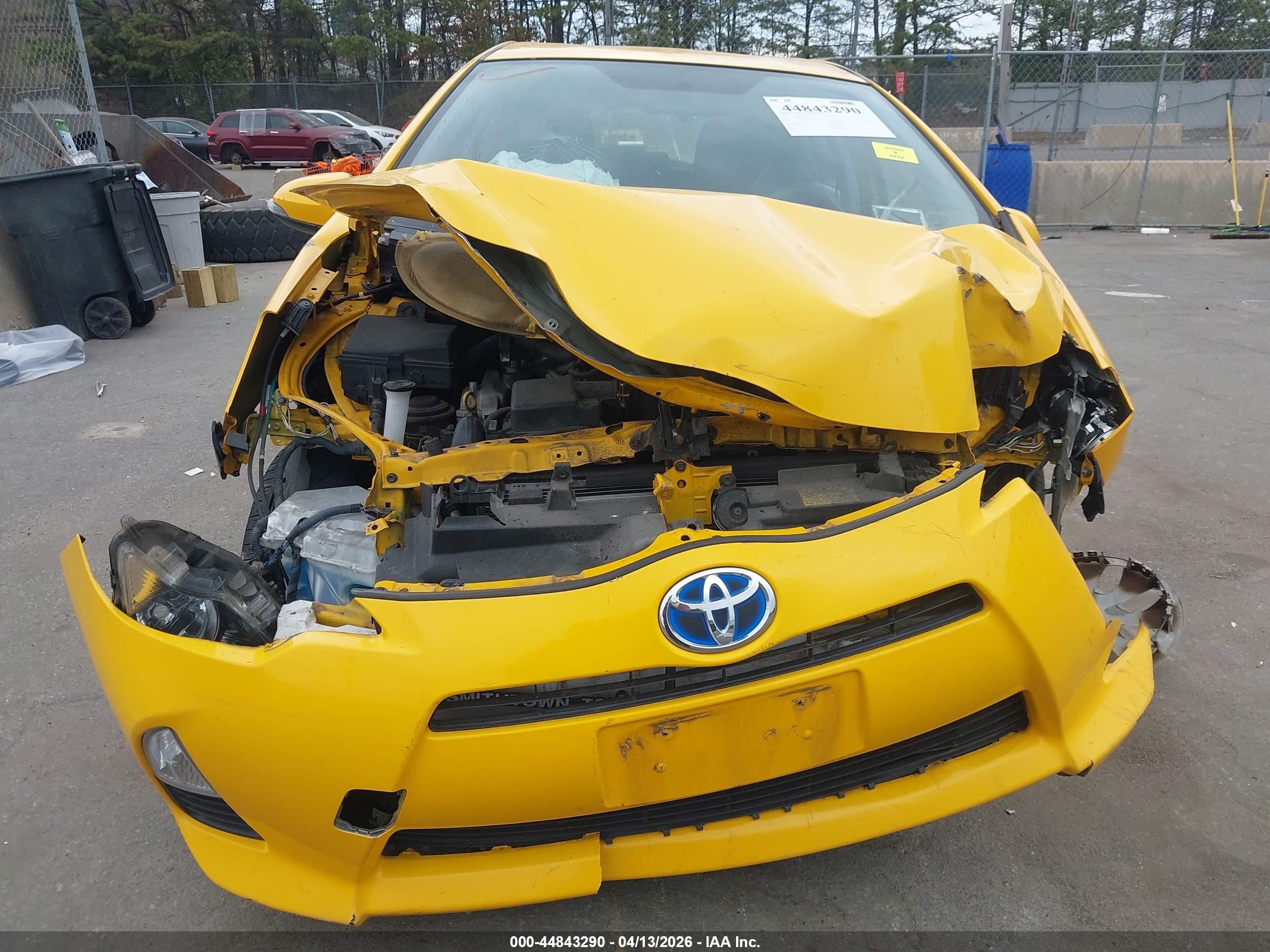 2014 Toyota Prius C Two Yellow vin: JTDKDTB3XE1069267