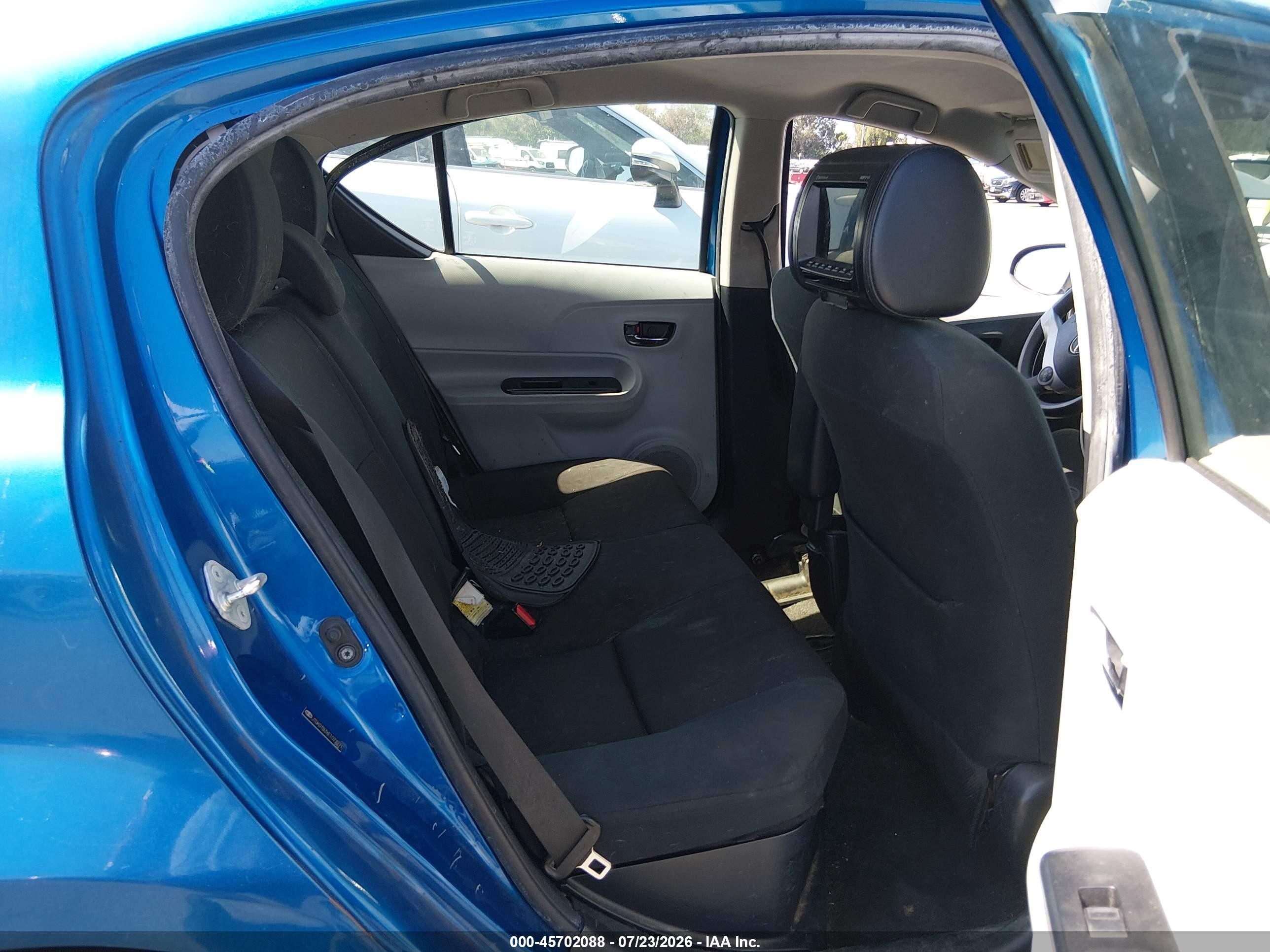 2014 Toyota Prius C Two Синий vin: JTDKDTB3XE1073271