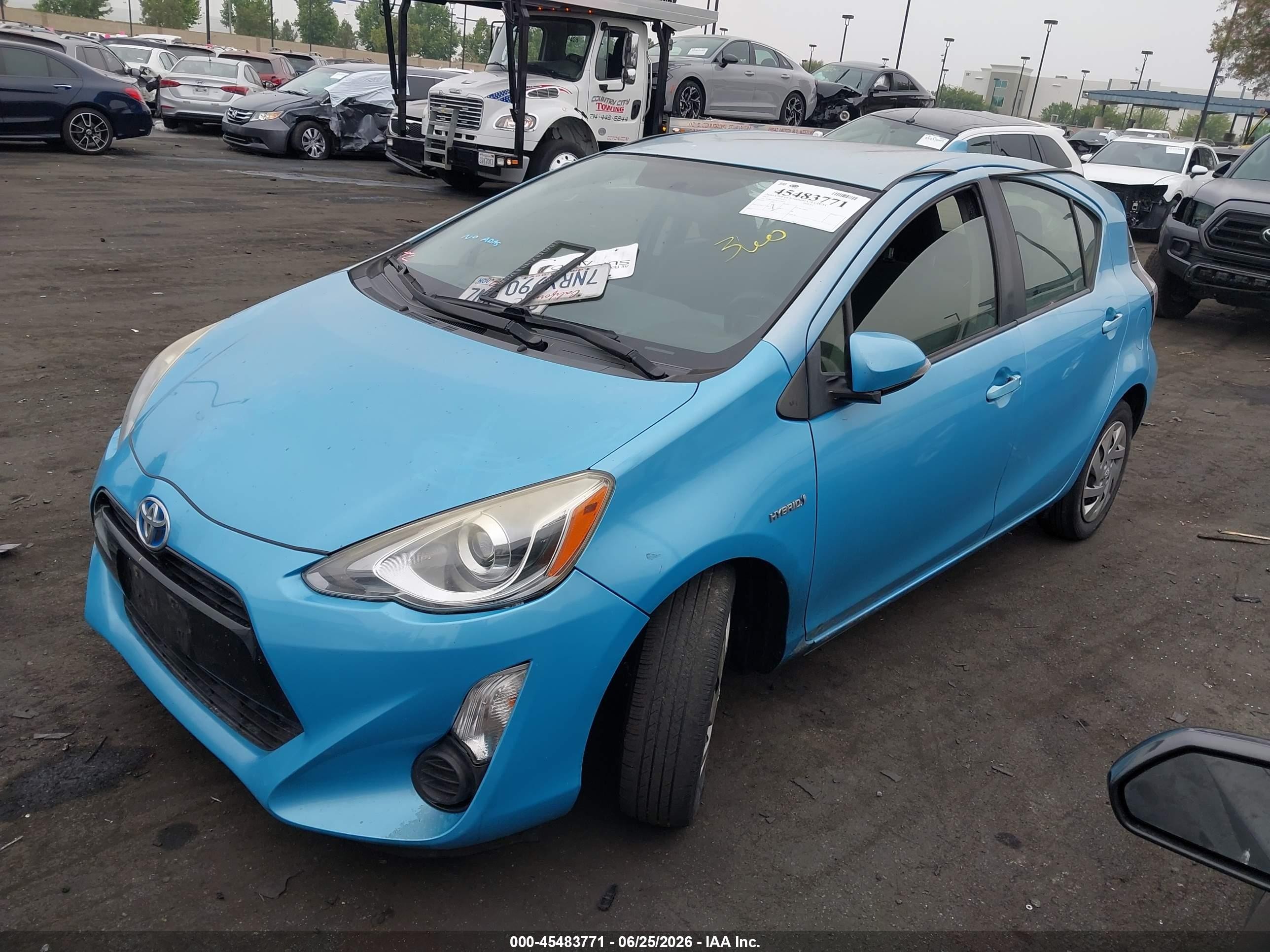2015 Toyota Prius C Two Blue vin: JTDKDTB3XF1110644