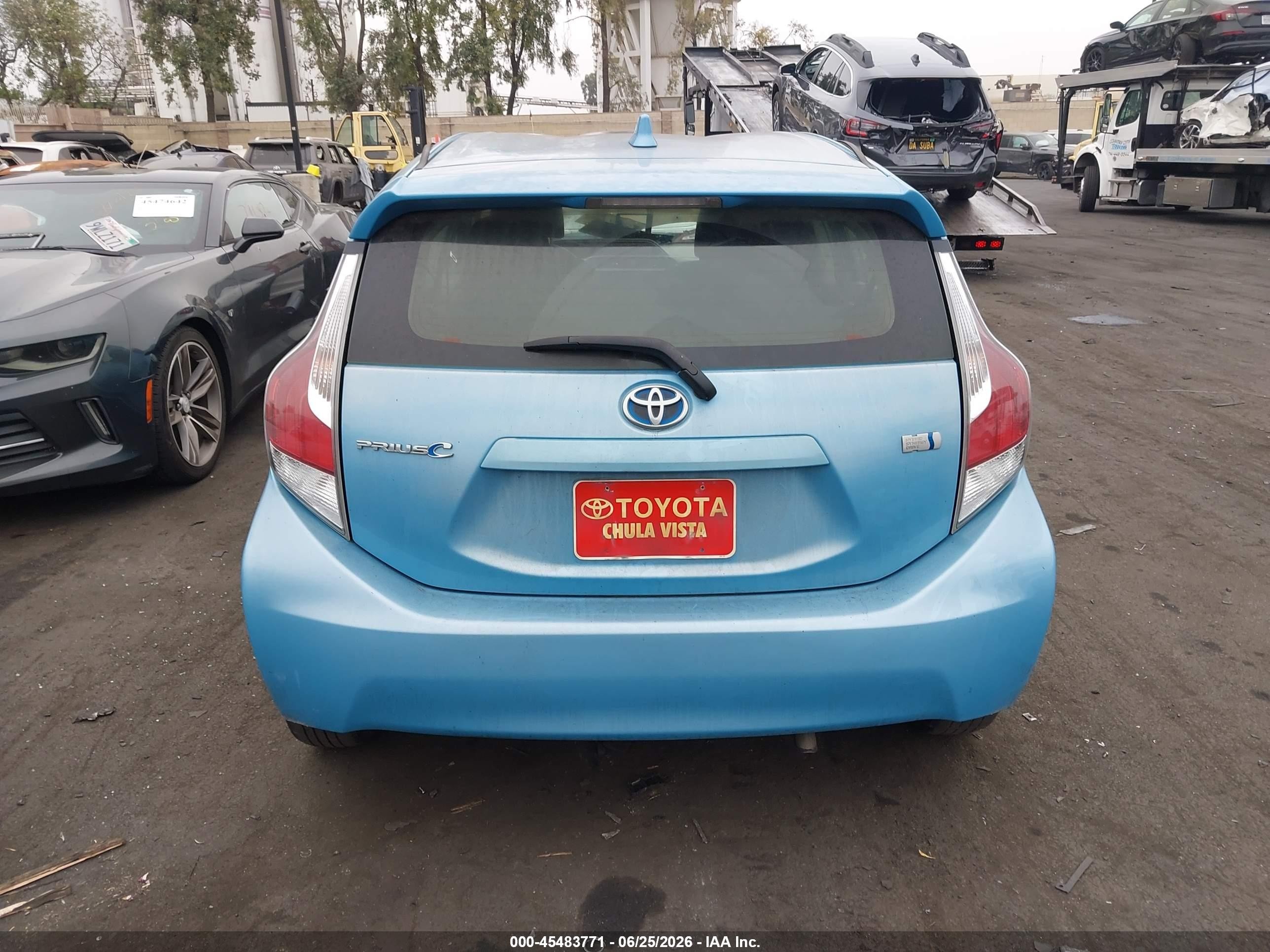 2015 Toyota Prius C Two Blue vin: JTDKDTB3XF1110644