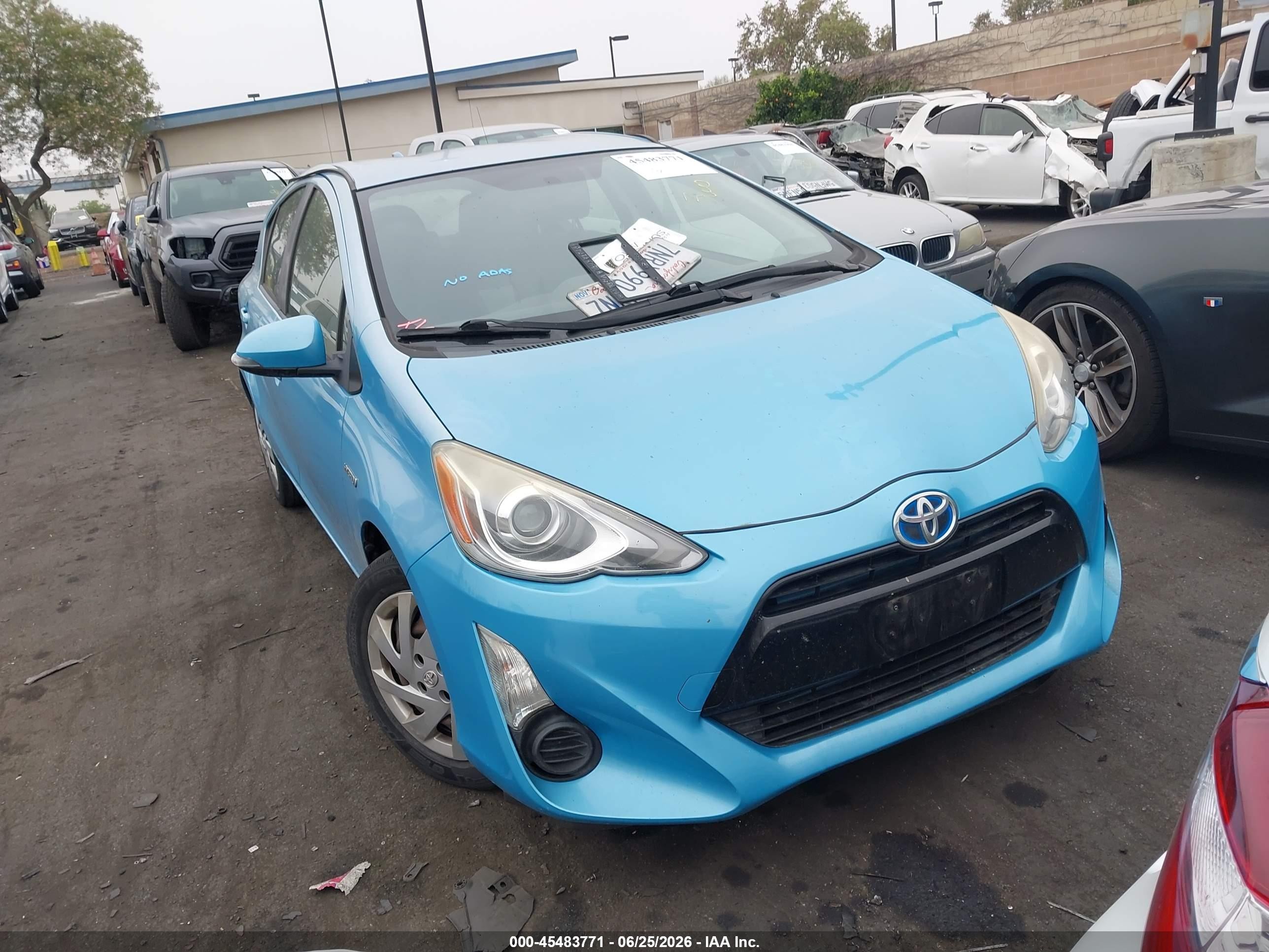 2015 Toyota Prius C Two Blue vin: JTDKDTB3XF1110644