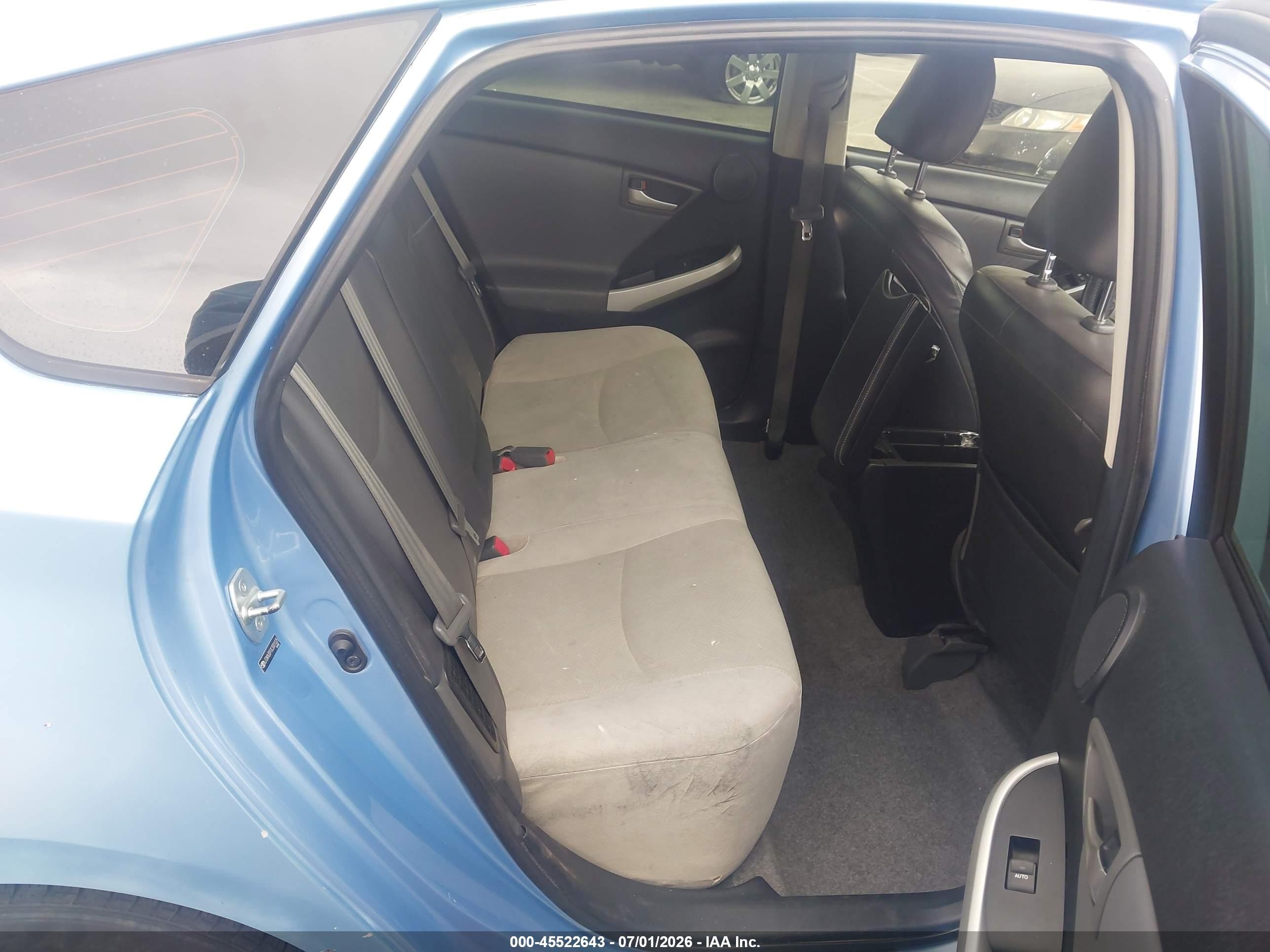 2012 Toyota Prius Plug-in Advanced Blue vin: JTDKN3DP0C3001025