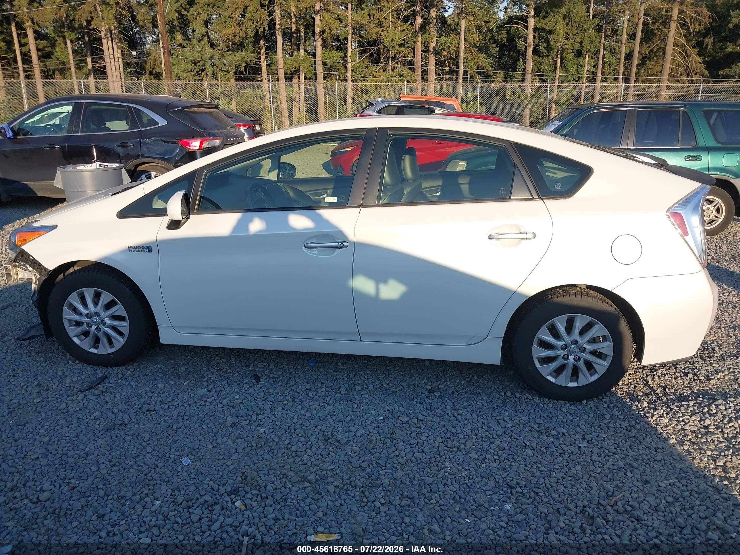 2012 Toyota Prius Plug-in Advanced White vin: JTDKN3DP0C3017158