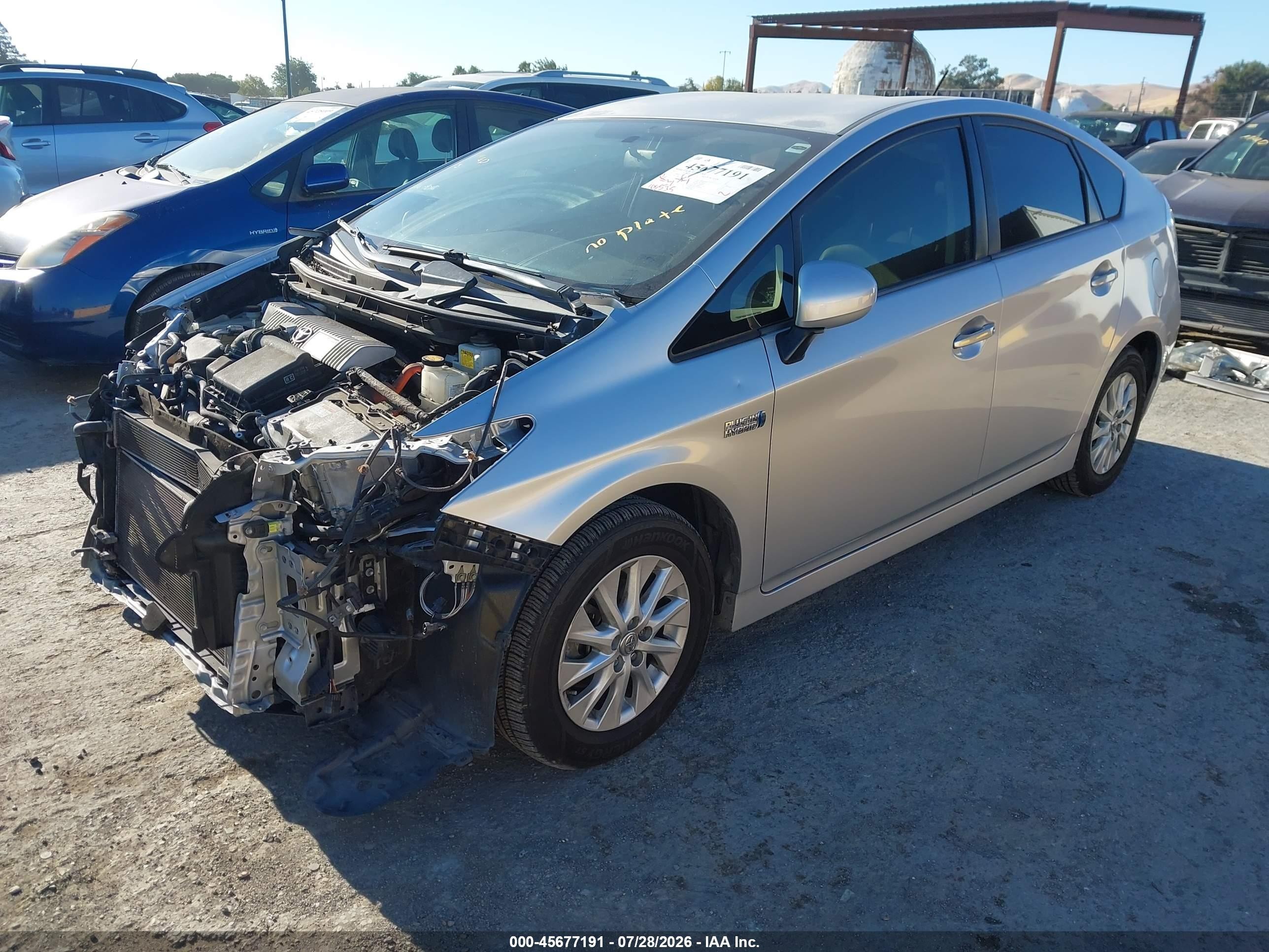 2012 Toyota Prius Plug-in   Silver vin: JTDKN3DP0C3027303
