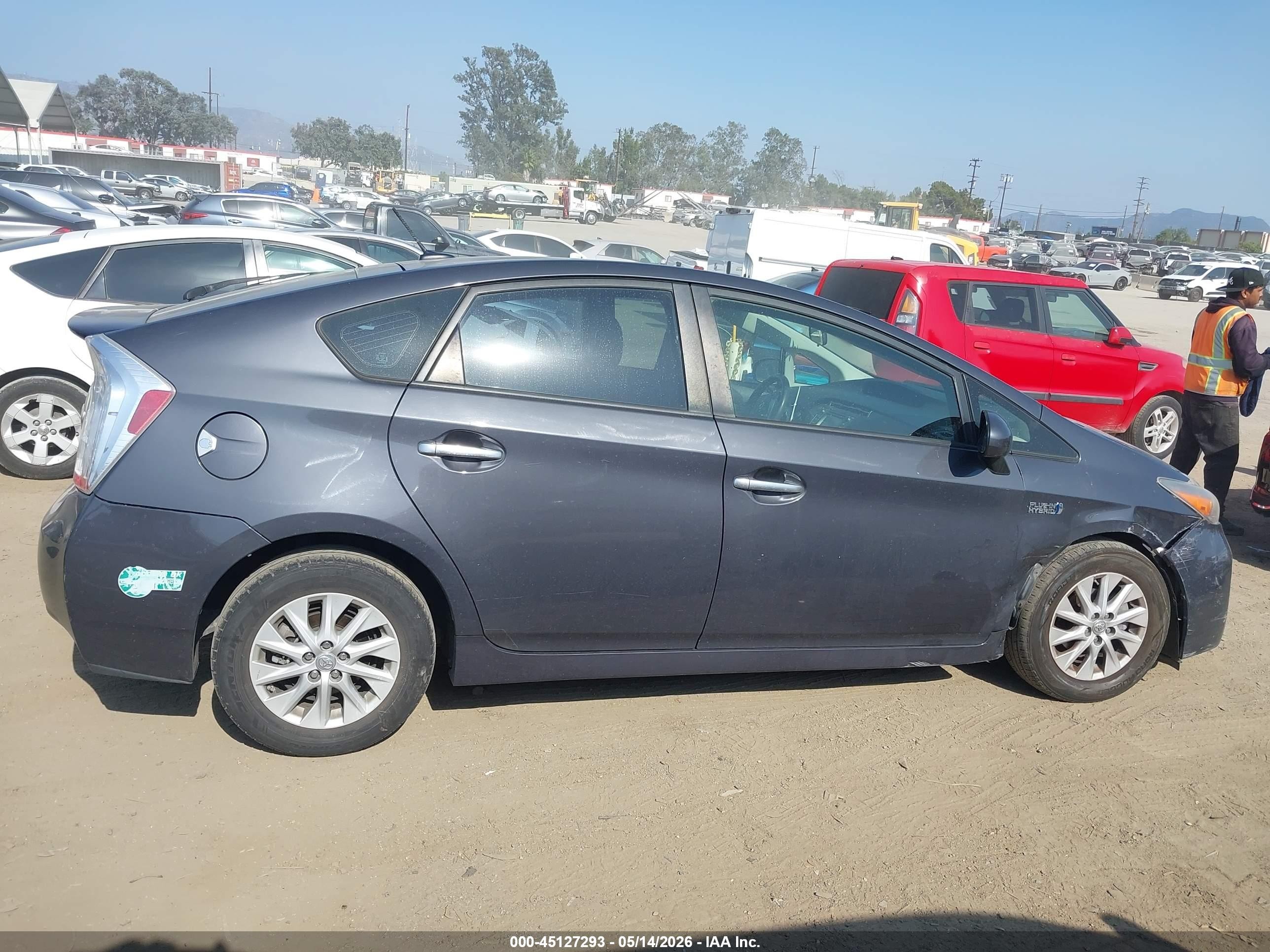 2013 Toyota Prius Plug-in   Gray vin: JTDKN3DP0D3045754