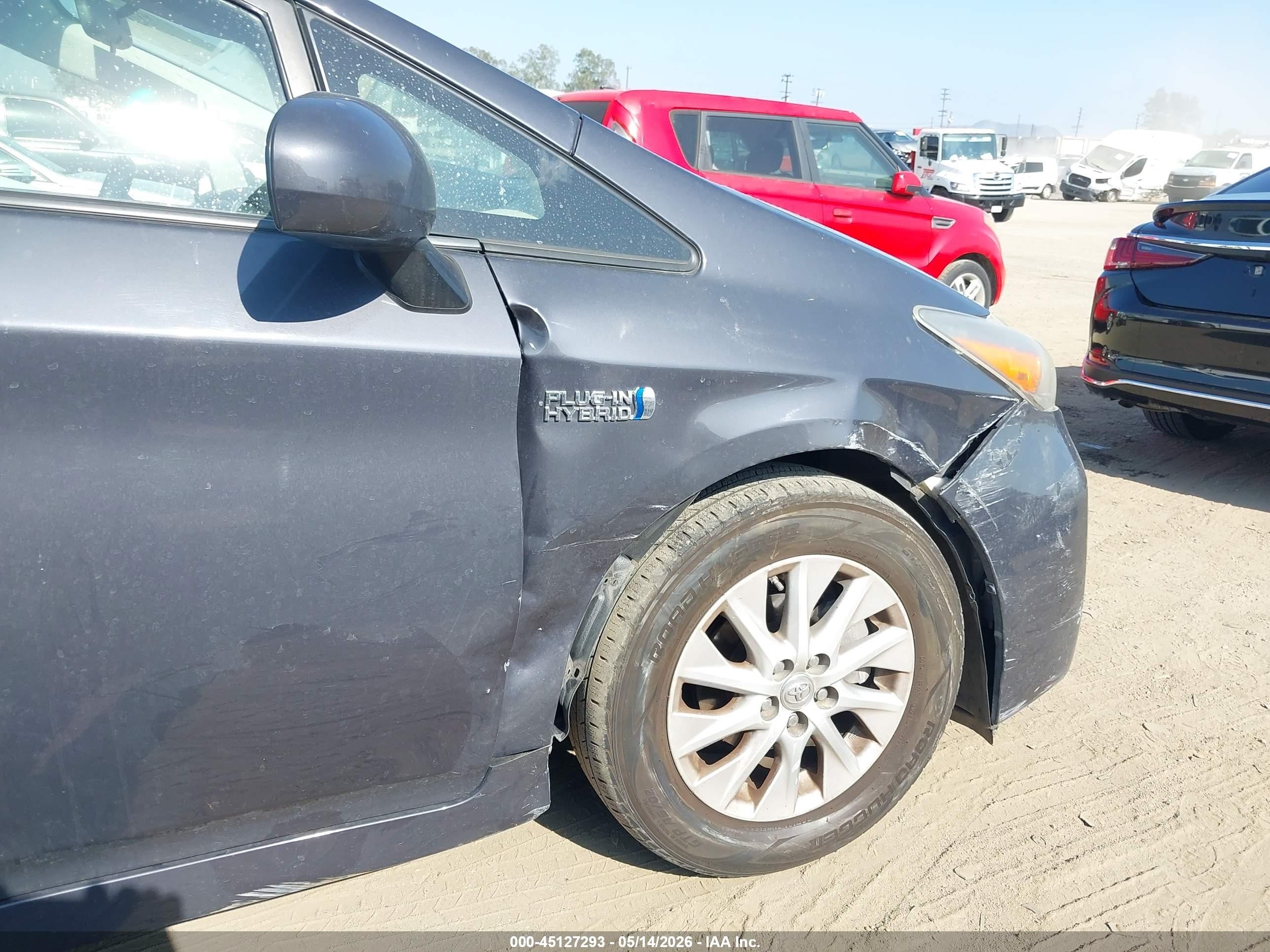 2013 Toyota Prius Plug-in   Gray vin: JTDKN3DP0D3045754