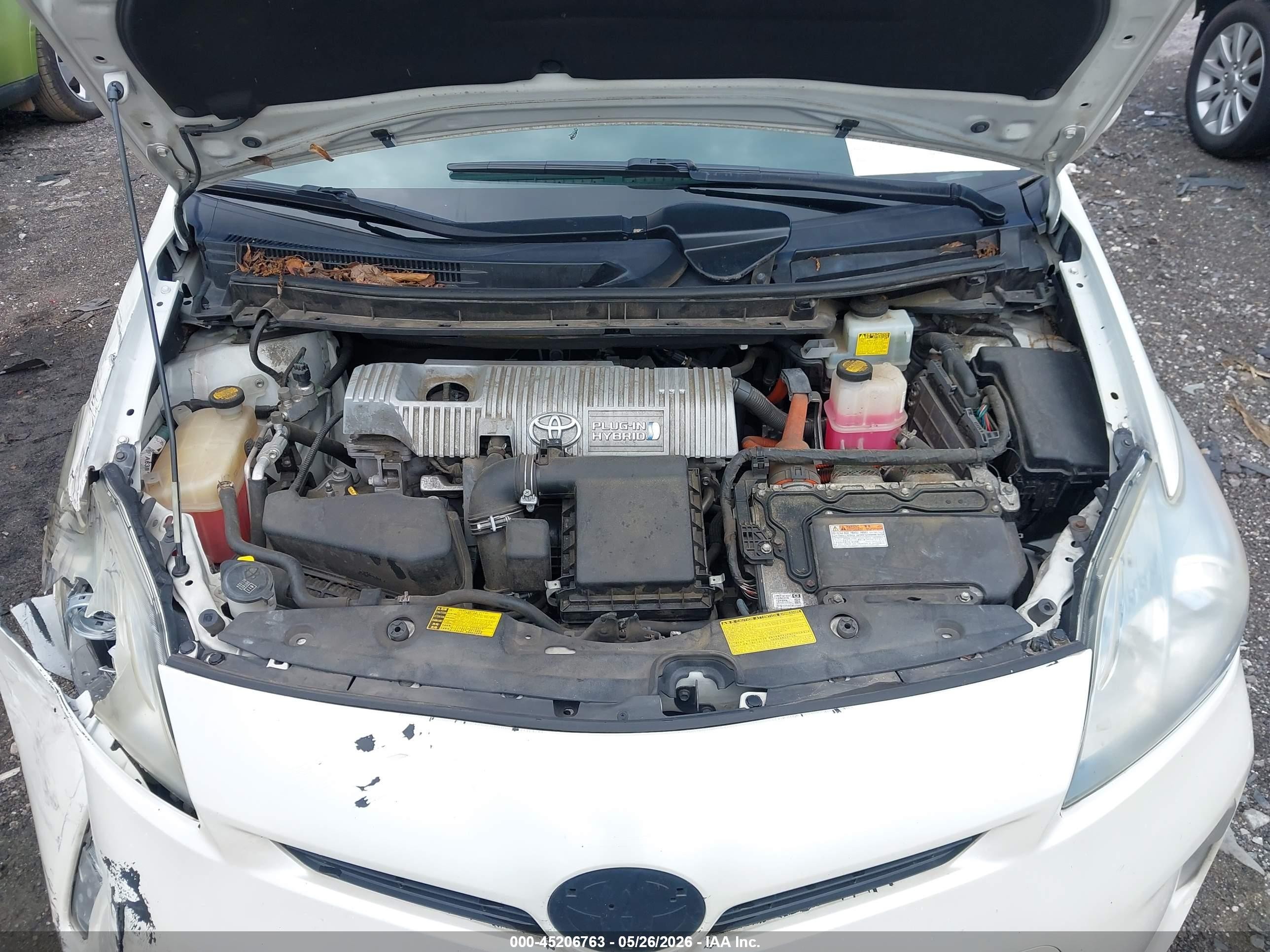 2014 Toyota Prius Plug-in   White vin: JTDKN3DP0E3051040