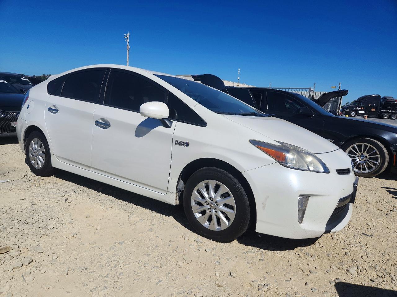 2014 Toyota Prius Plug-in Hybrid Base White vin: JTDKN3DP0E3054701