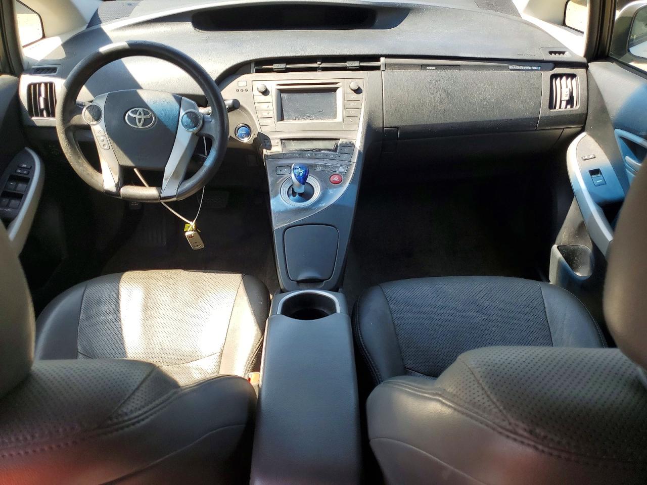 2015 Toyota Prius Plug-in Hybrid Base White vin: JTDKN3DP0F3069698