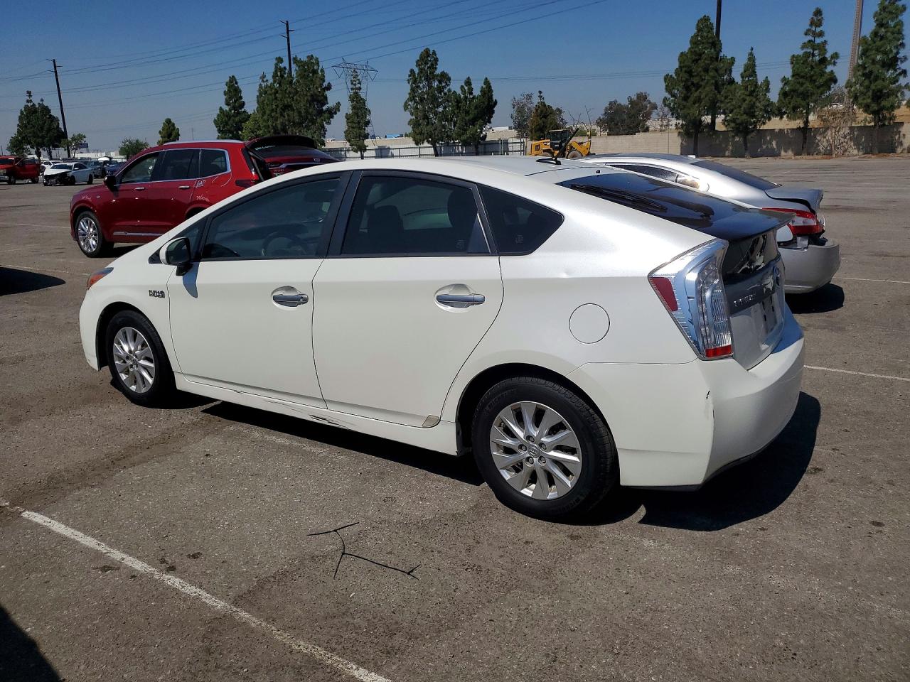 2015 Toyota Prius Plug-in Hybrid Base White vin: JTDKN3DP0F3069698