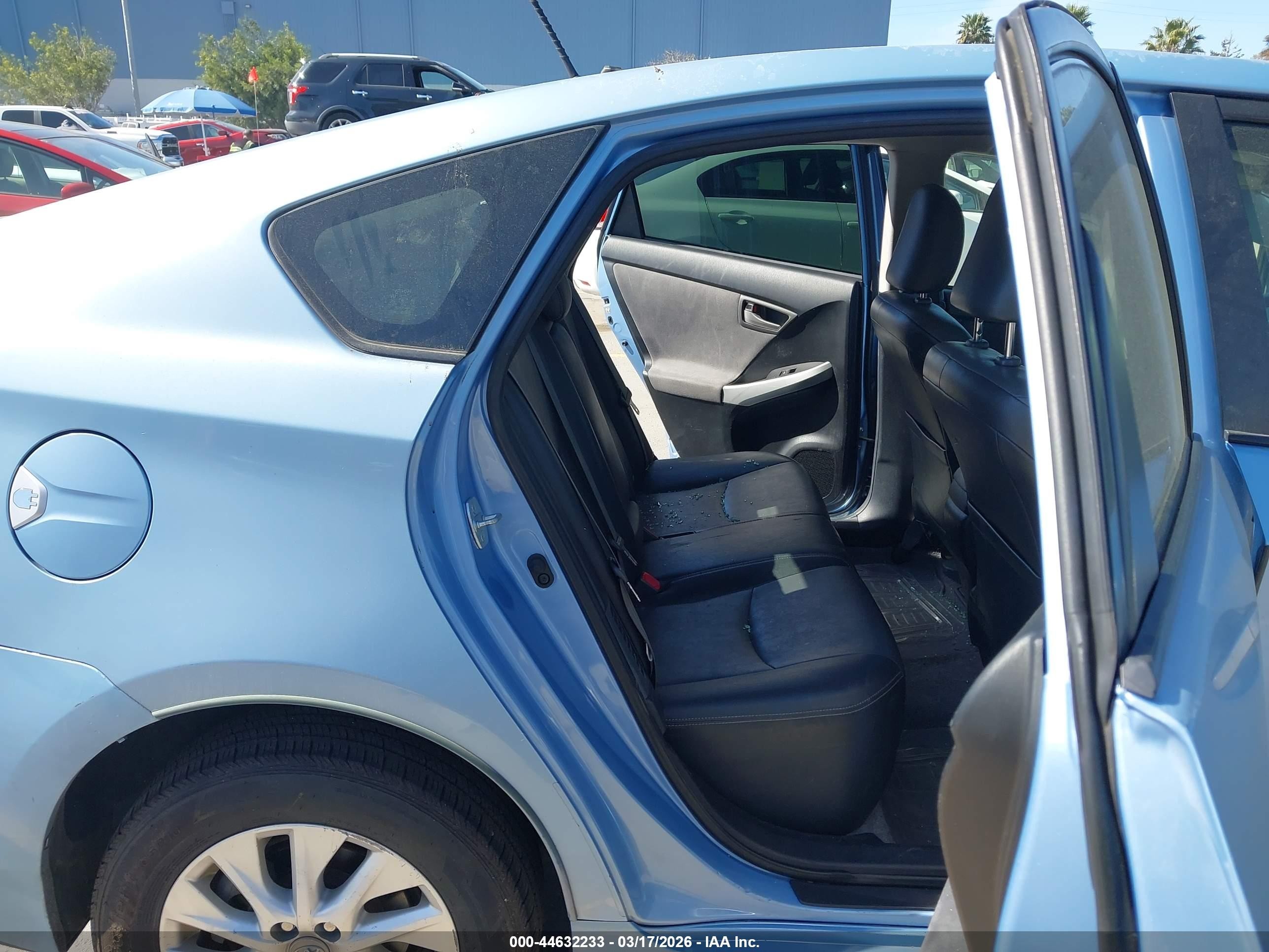 2015 Toyota Prius Plug-in Advanced Blue vin: JTDKN3DP0F3069703