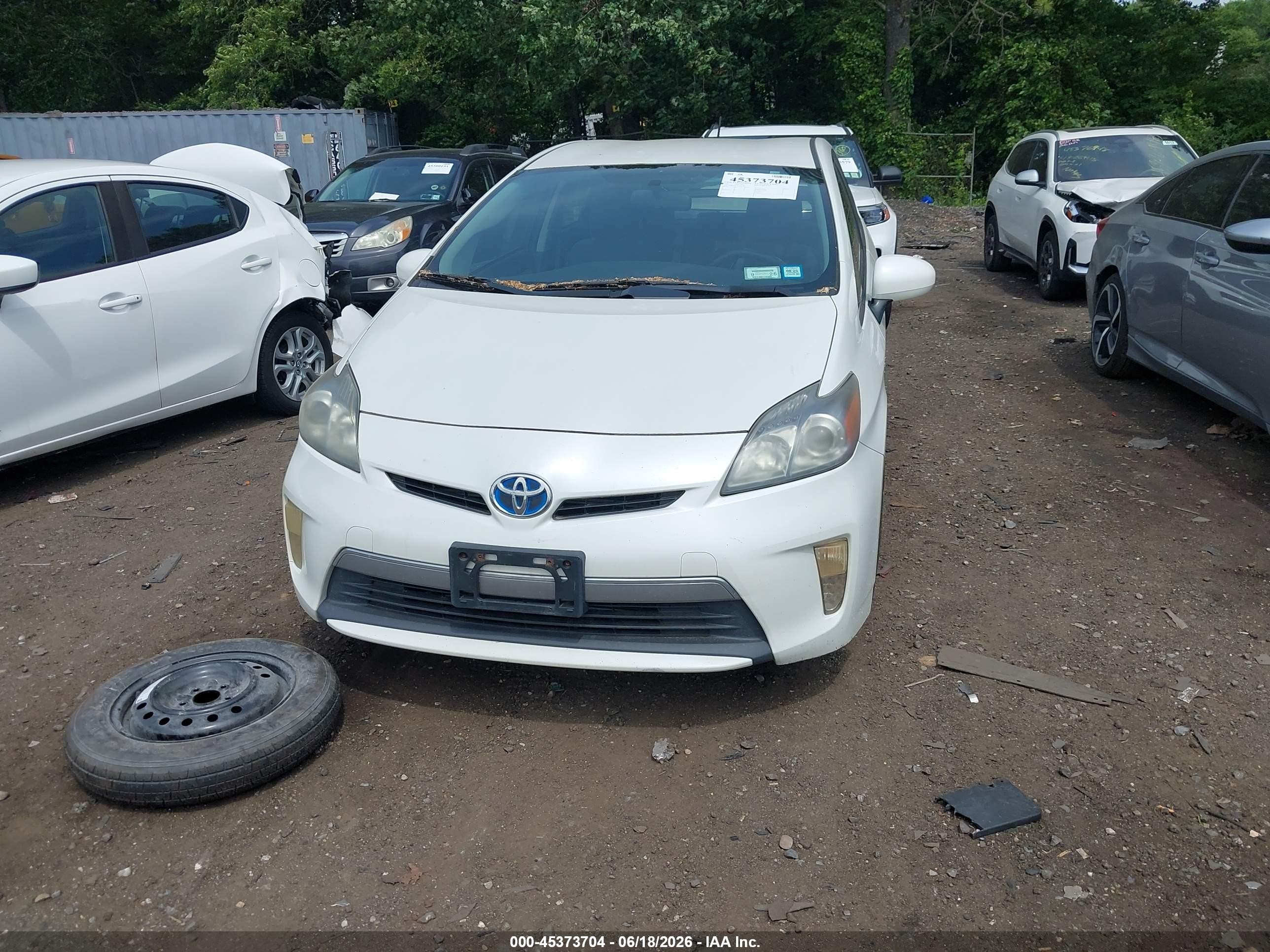 2012 Toyota Prius Plug-in   White vin: JTDKN3DP1C3021378