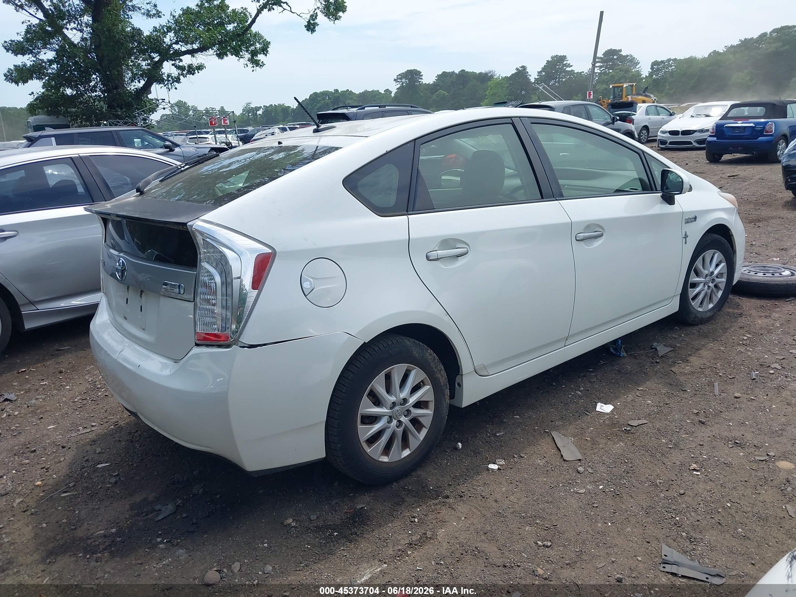 2012 Toyota Prius Plug-in   White vin: JTDKN3DP1C3021378
