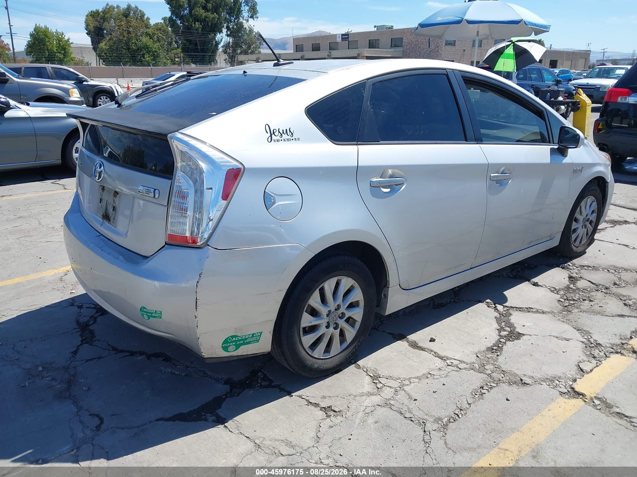 2012 Toyota Prius Plug-in   Silver vin: JTDKN3DP1C3023003