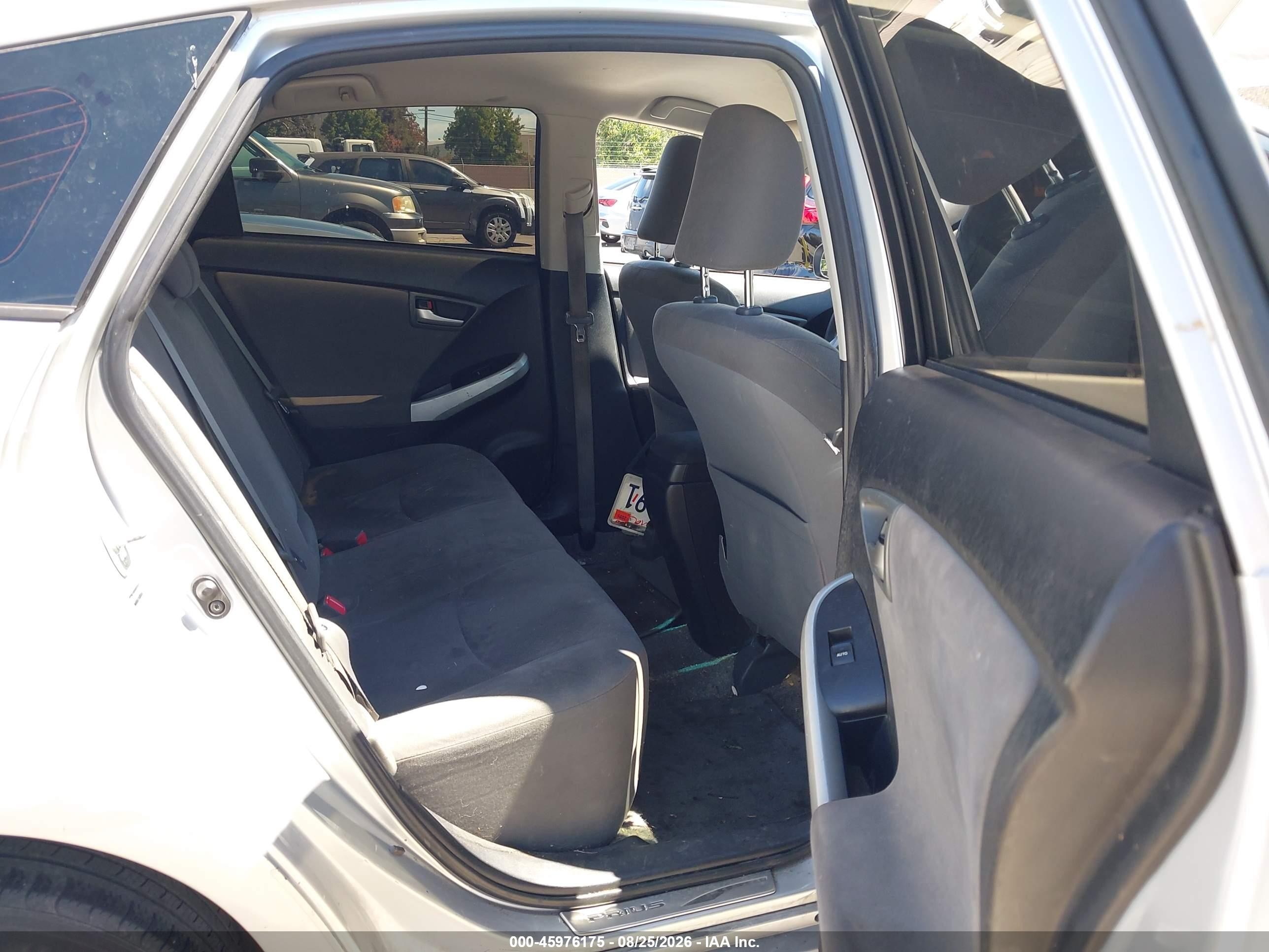 2012 Toyota Prius Plug-in   Silver vin: JTDKN3DP1C3023003