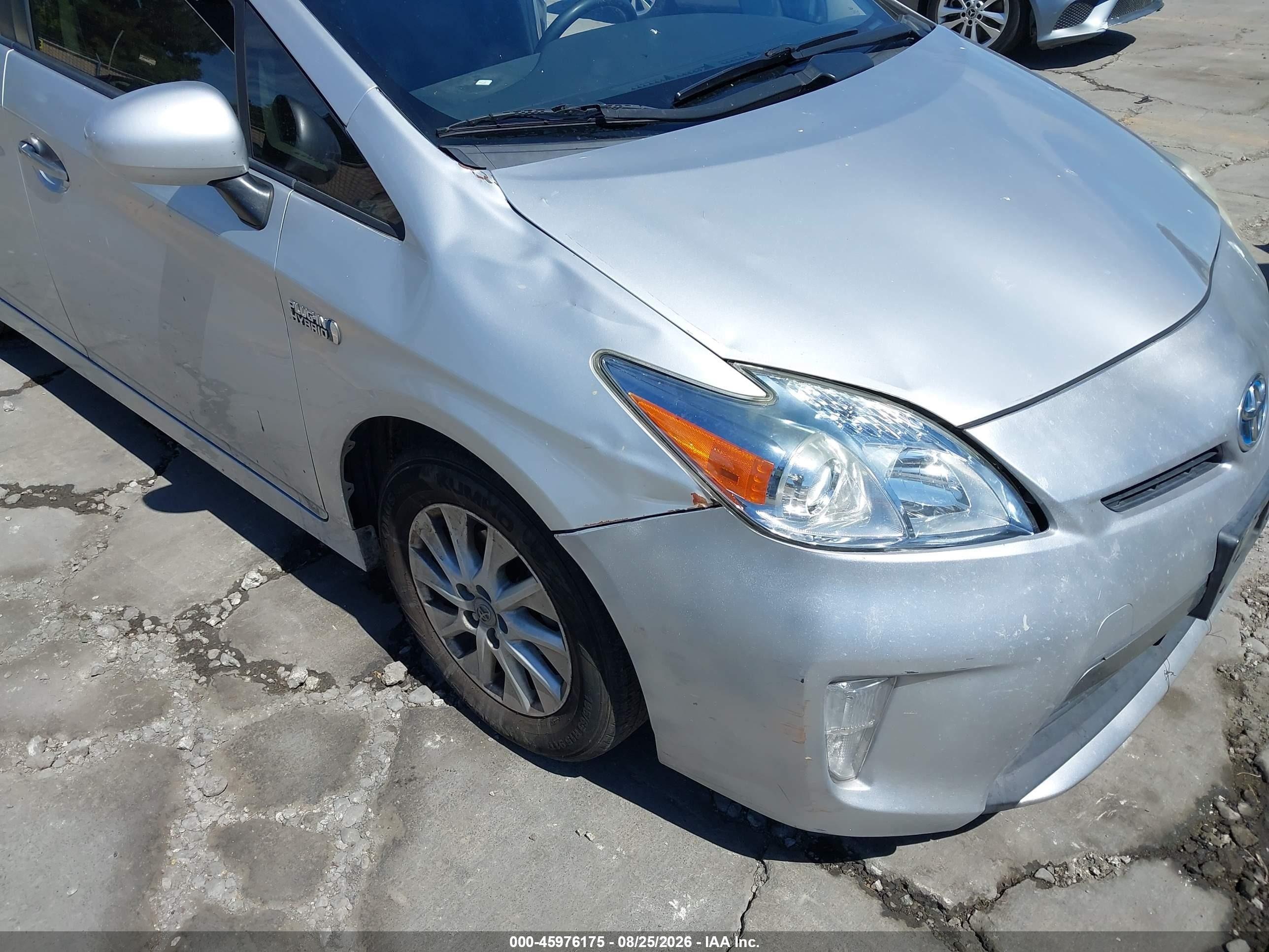 2012 Toyota Prius Plug-in   Silver vin: JTDKN3DP1C3023003