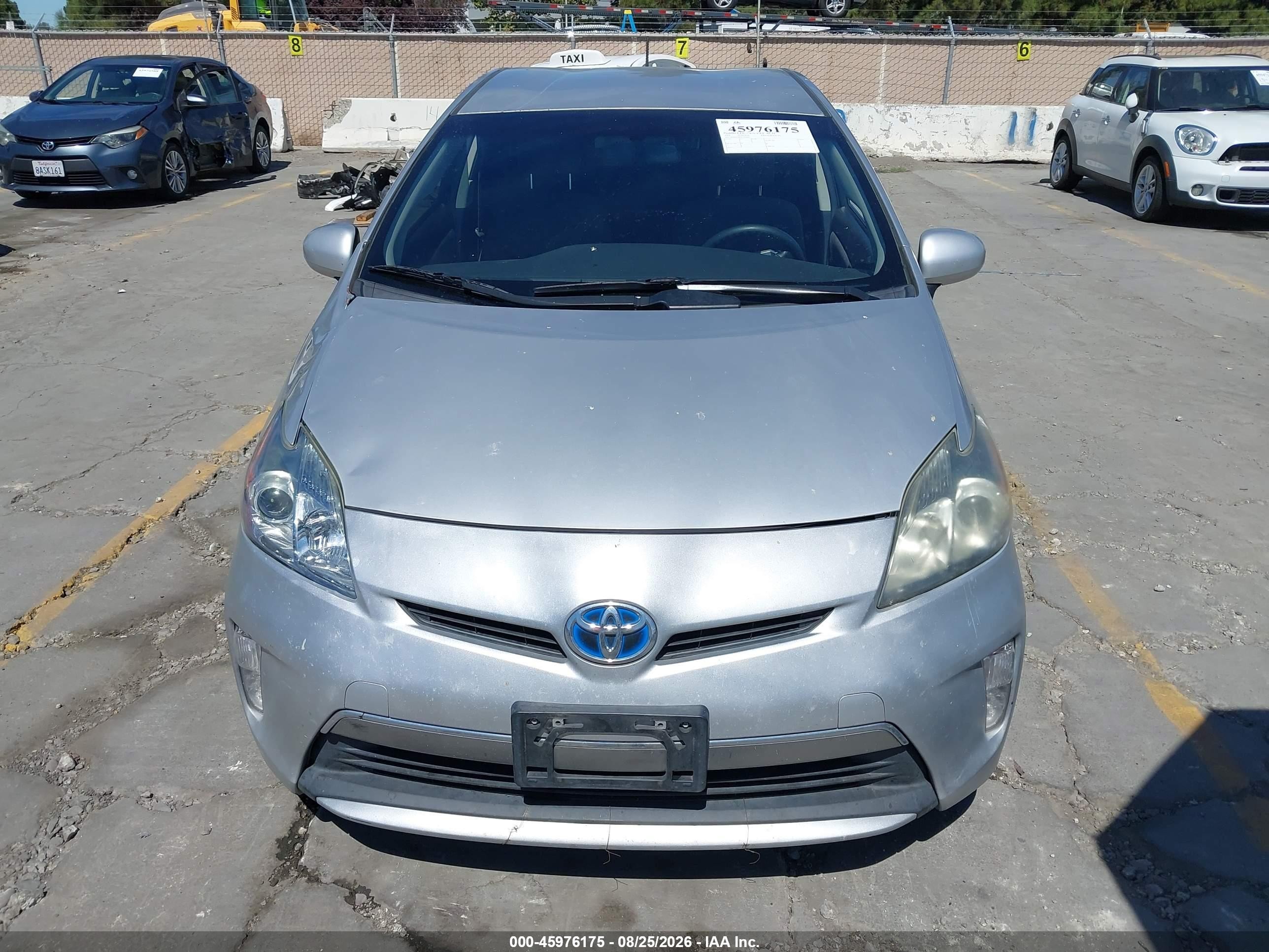 2012 Toyota Prius Plug-in   Silver vin: JTDKN3DP1C3023003