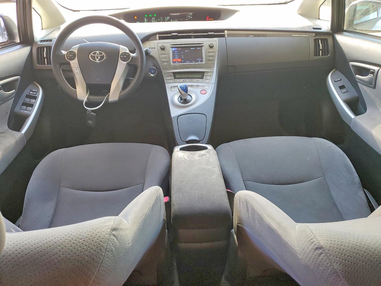 2013 Toyota Prius Plug-in Hybrid Base Silver vin: JTDKN3DP1D3041664