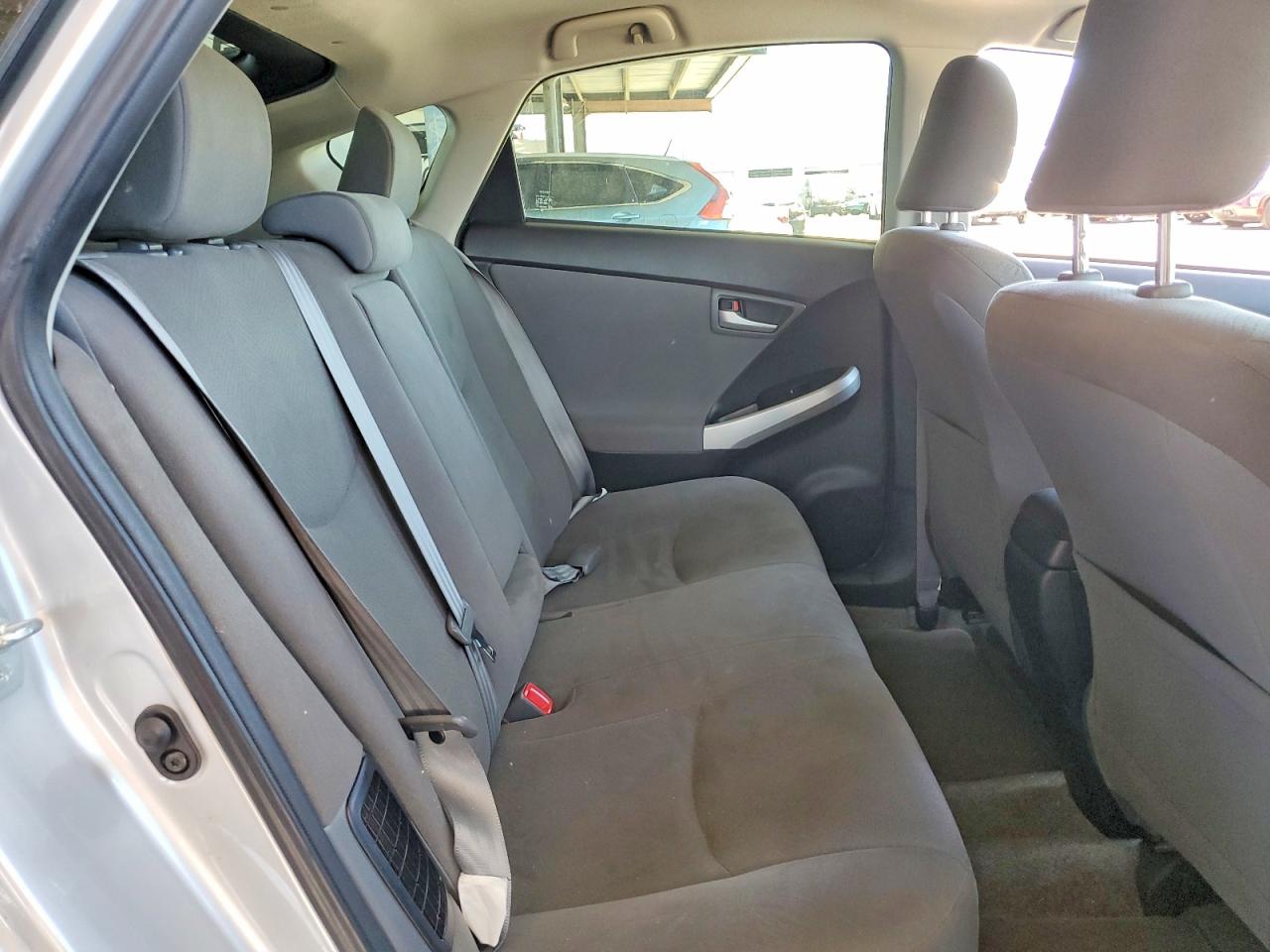 2013 Toyota Prius Plug-in Hybrid Base Silver vin: JTDKN3DP1D3041664
