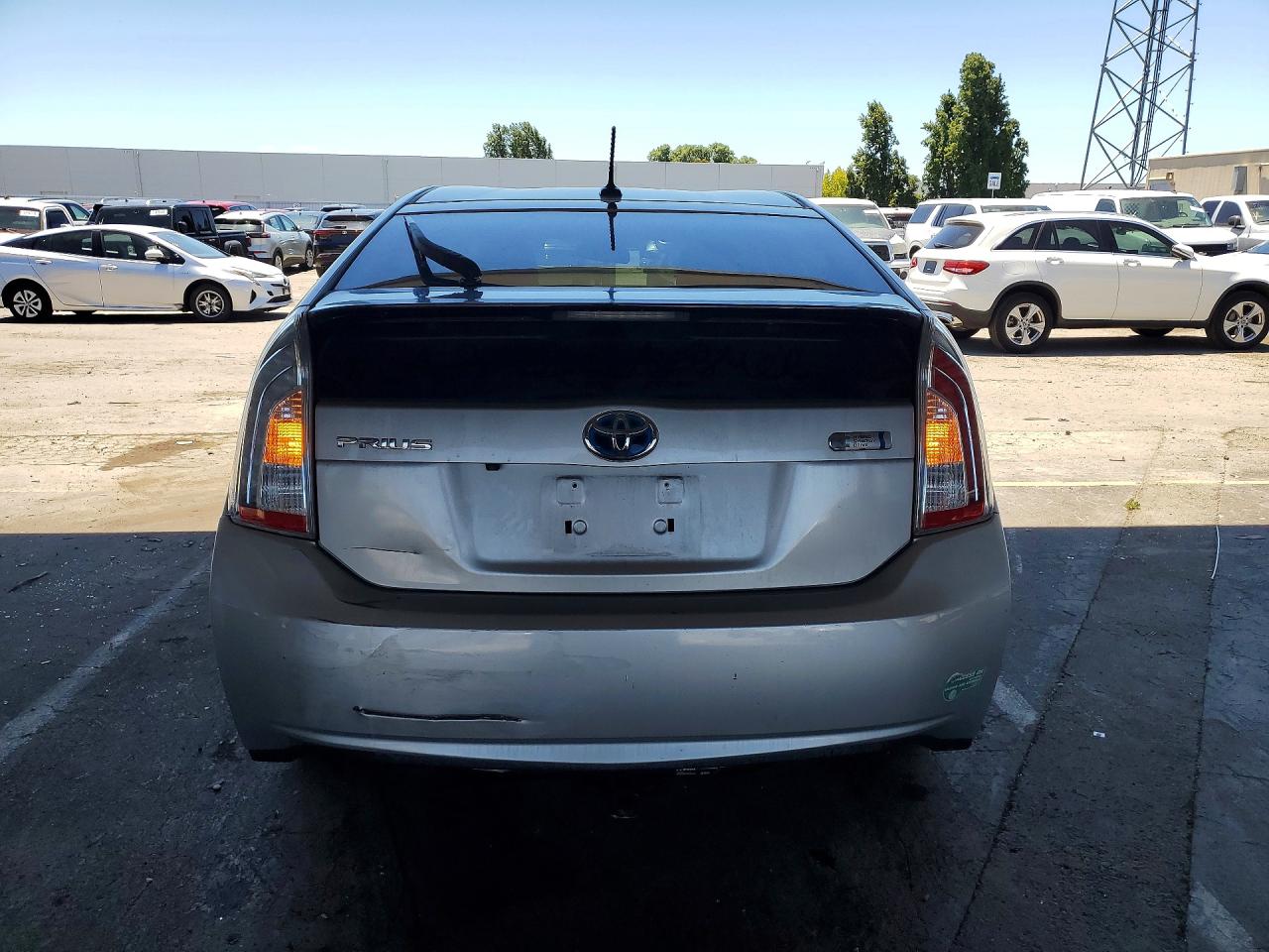 2013 Toyota Prius Plug-in Hybrid Base Silver vin: JTDKN3DP1D3041664