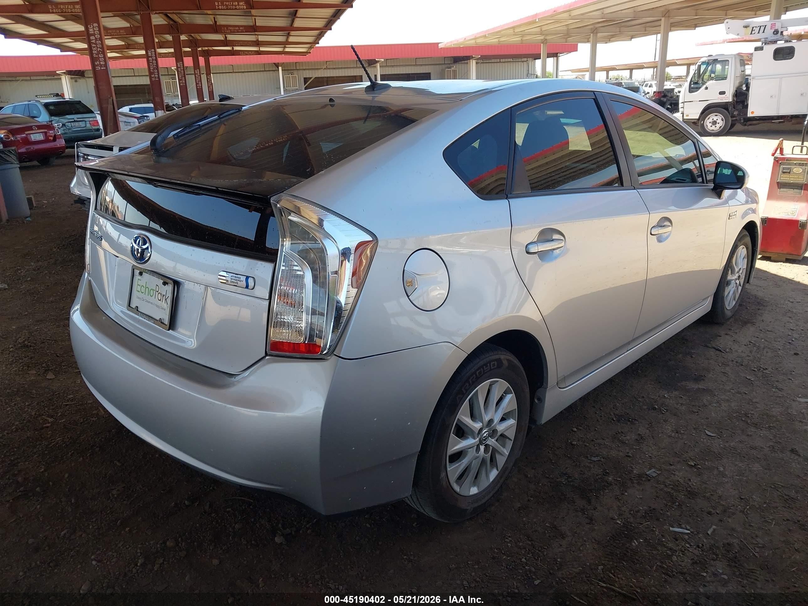 2013 Toyota Prius Plug-in   Silver vin: JTDKN3DP1D3043513