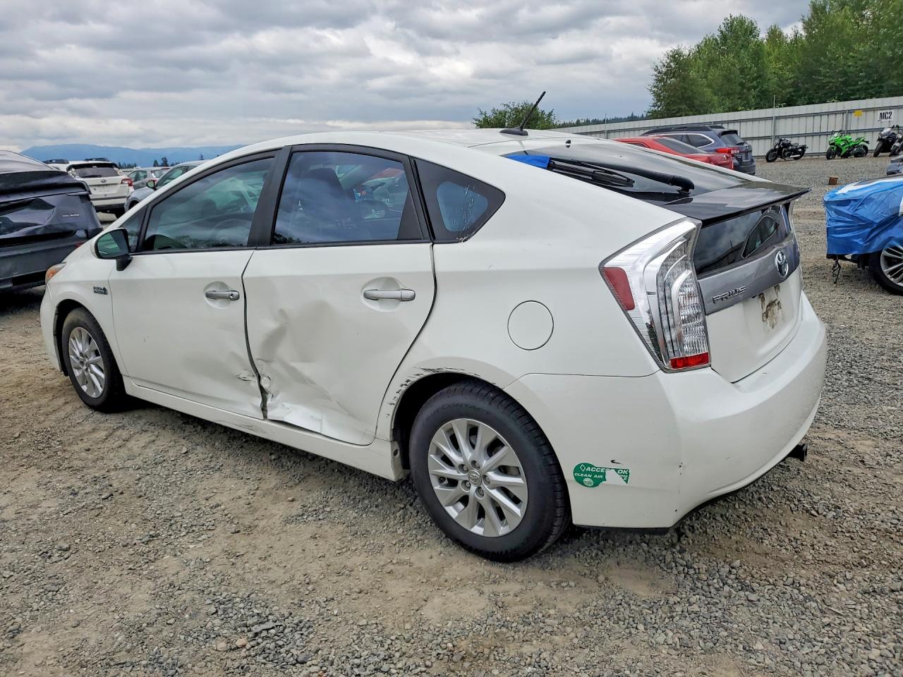2014 Toyota Prius Plug-in Hybrid Base White vin: JTDKN3DP1E3056733