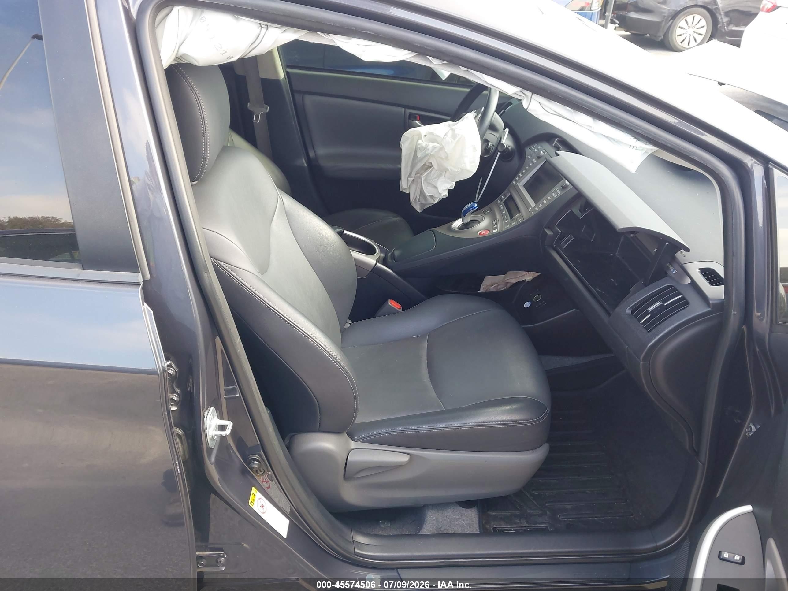 2015 Toyota Prius Plug-in Advanced Серый vin: JTDKN3DP1F3072822
