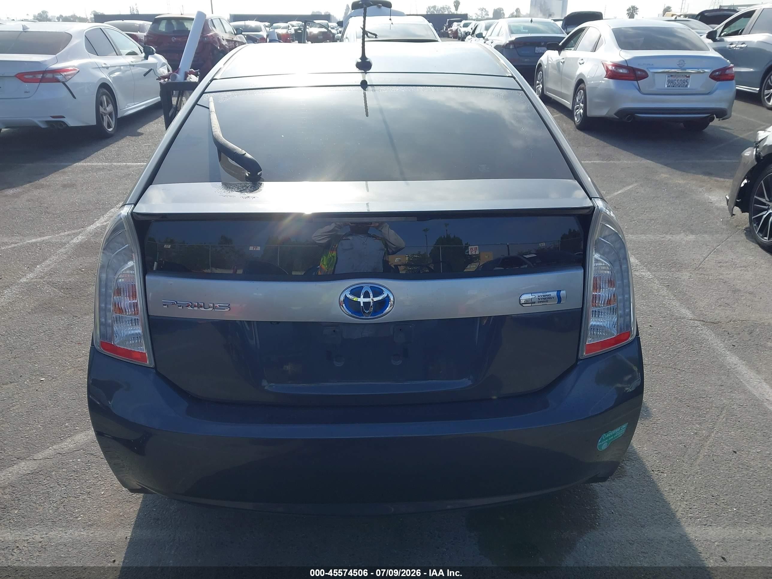 2015 Toyota Prius Plug-in Advanced Серый vin: JTDKN3DP1F3072822