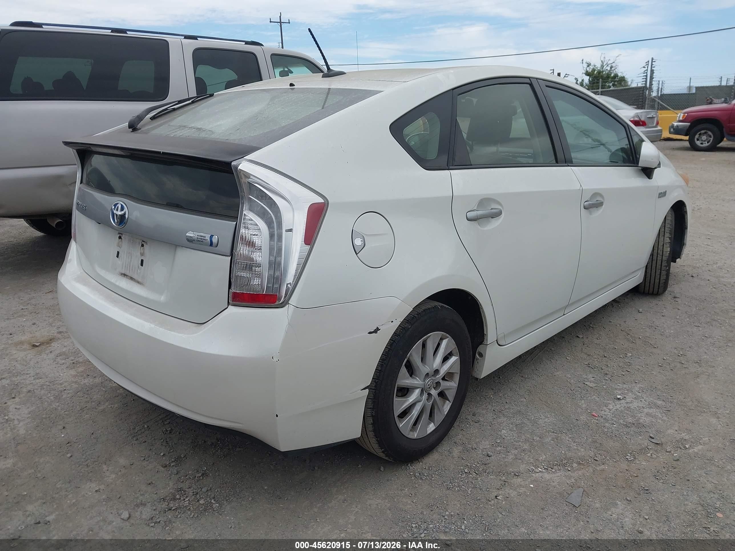 2012 Toyota Prius Plug-in Advanced White vin: JTDKN3DP2C3019672