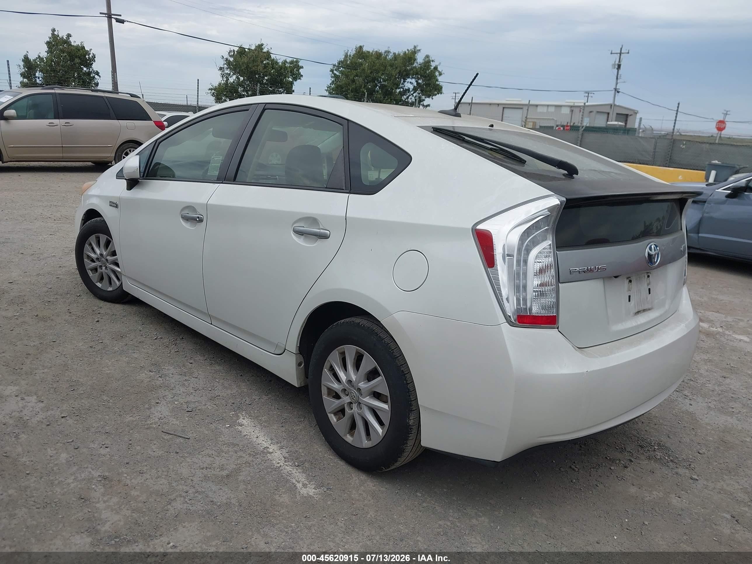 2012 Toyota Prius Plug-in Advanced White vin: JTDKN3DP2C3019672