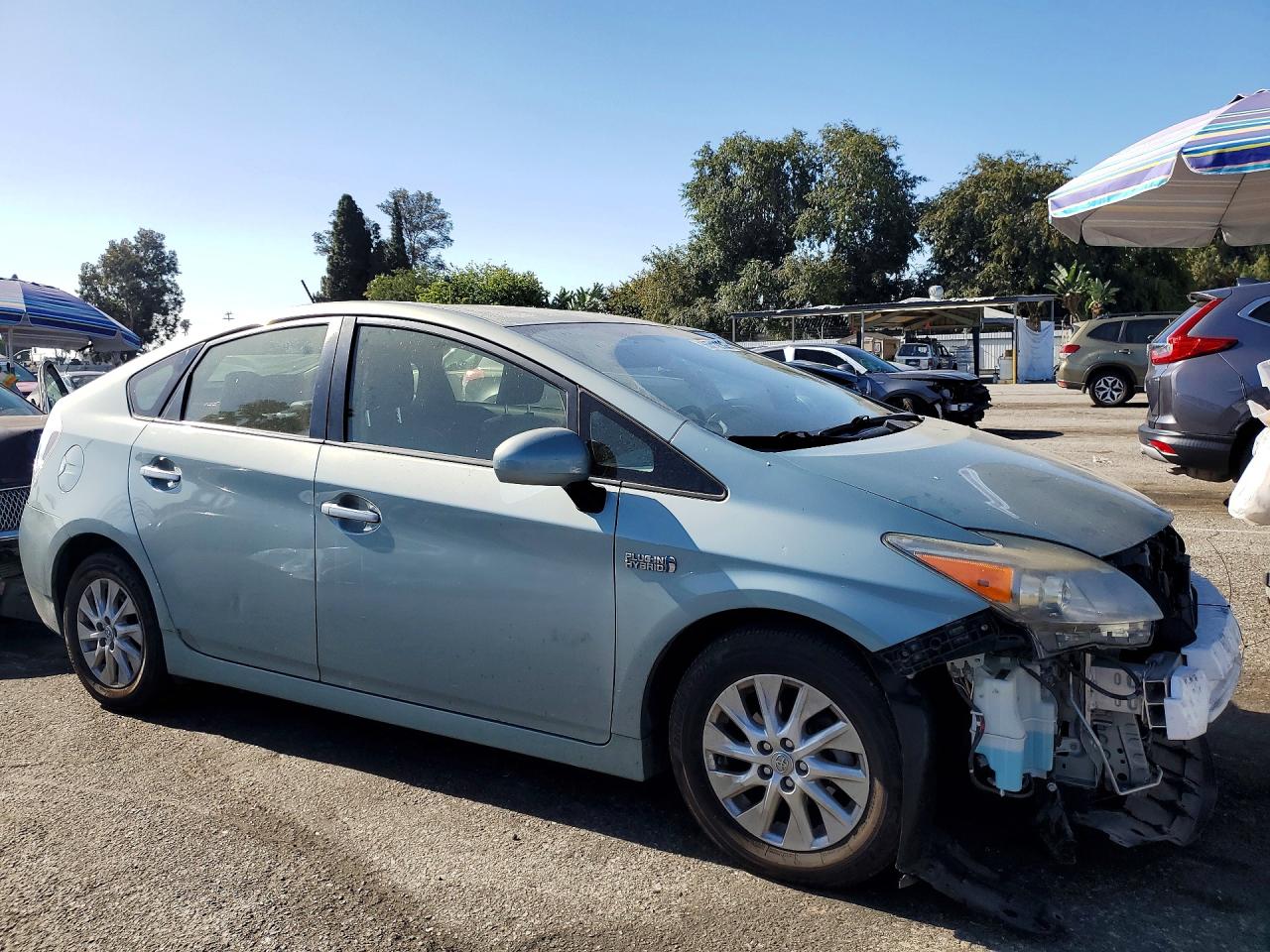 2012 Toyota Prius Plug-in Hybrid Advanced Turquoise vin: JTDKN3DP2C3023625