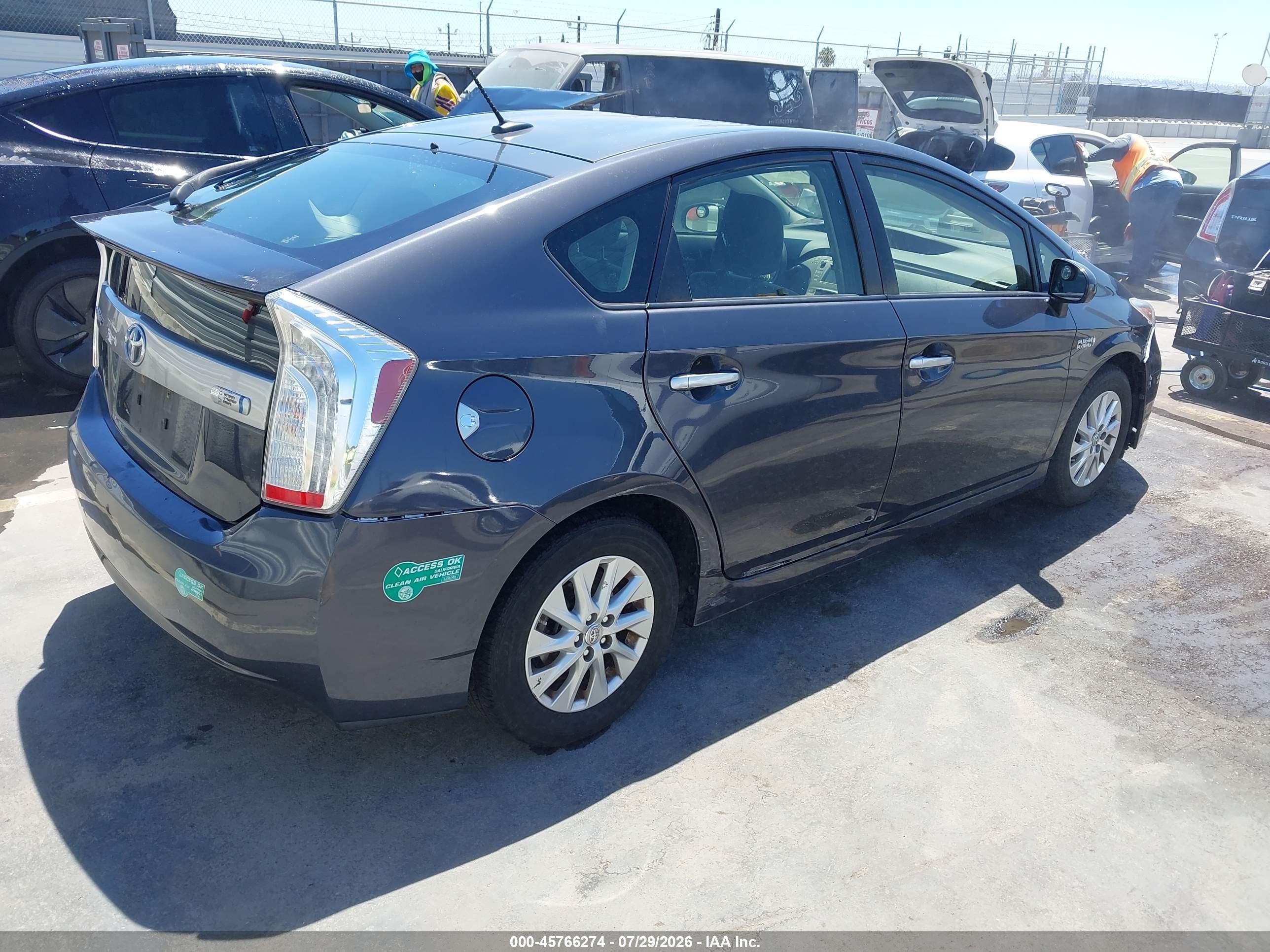 2012 Toyota Prius Plug-in   Gray vin: JTDKN3DP2C3023642