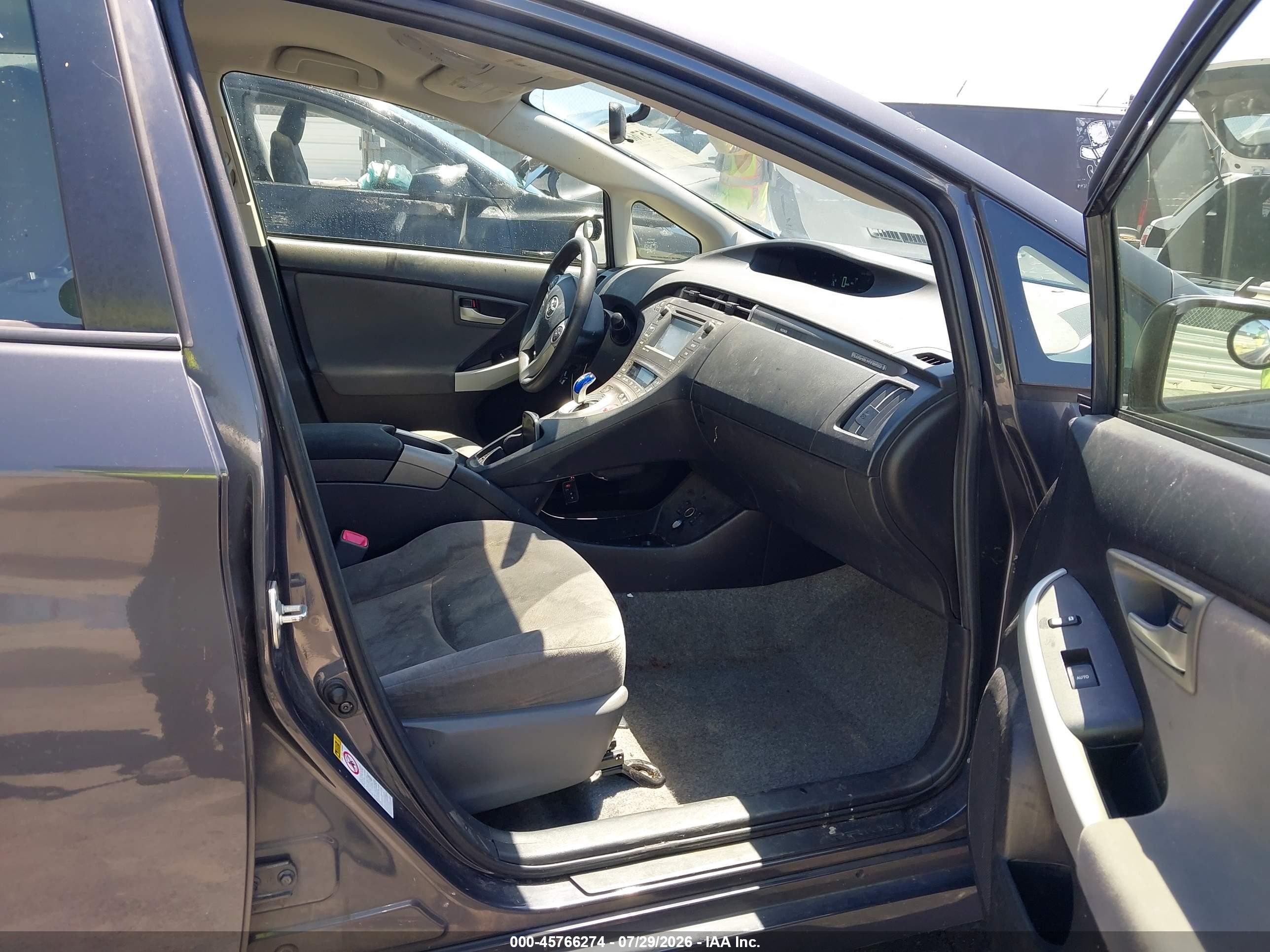 2012 Toyota Prius Plug-in   Gray vin: JTDKN3DP2C3023642