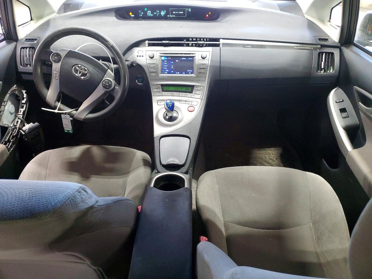 2012 Toyota Prius Plug-in Hybrid Base White vin: JTDKN3DP2C3028808