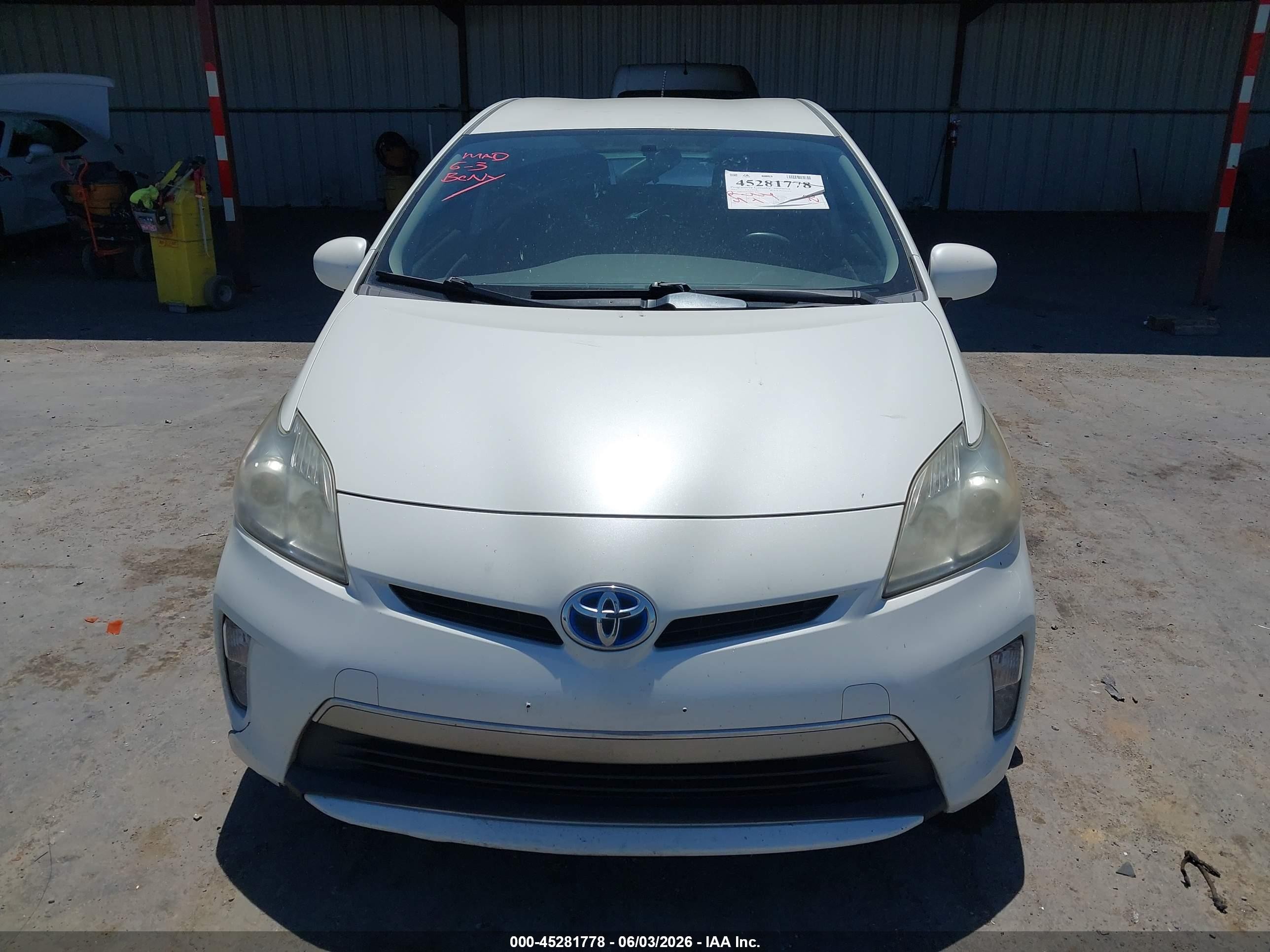 2013 Toyota Prius Plug-in White vin: JTDKN3DP2D3044301