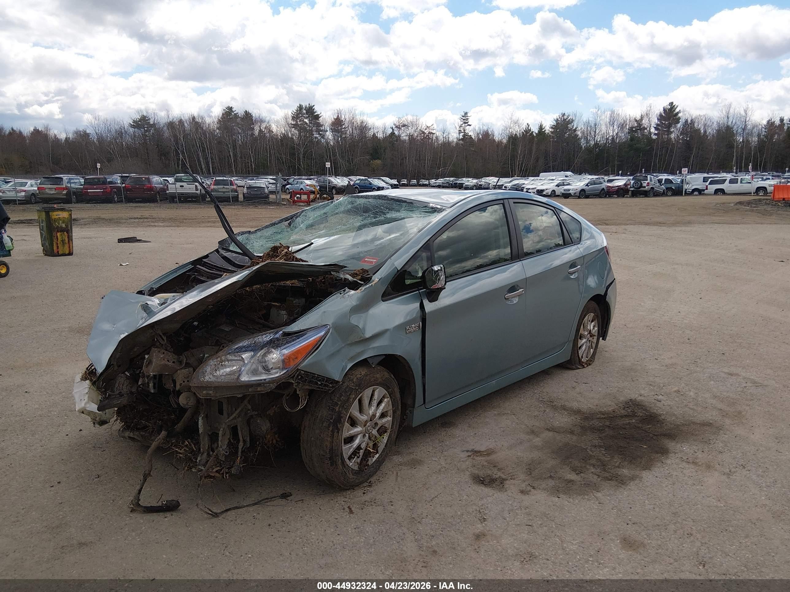 2013 Toyota Prius Plug-in   Blue vin: JTDKN3DP2D3045500