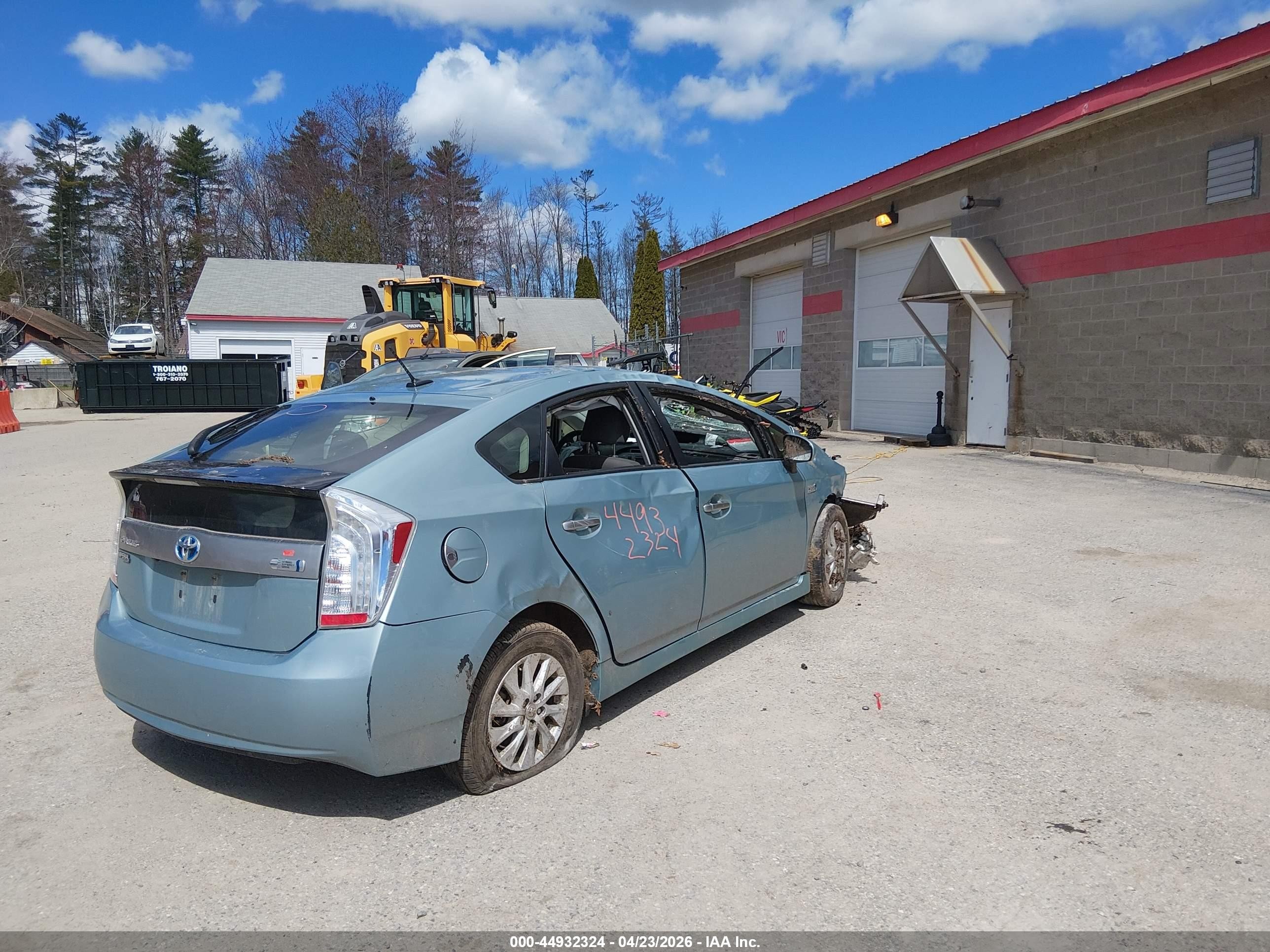 2013 Toyota Prius Plug-in   Blue vin: JTDKN3DP2D3045500