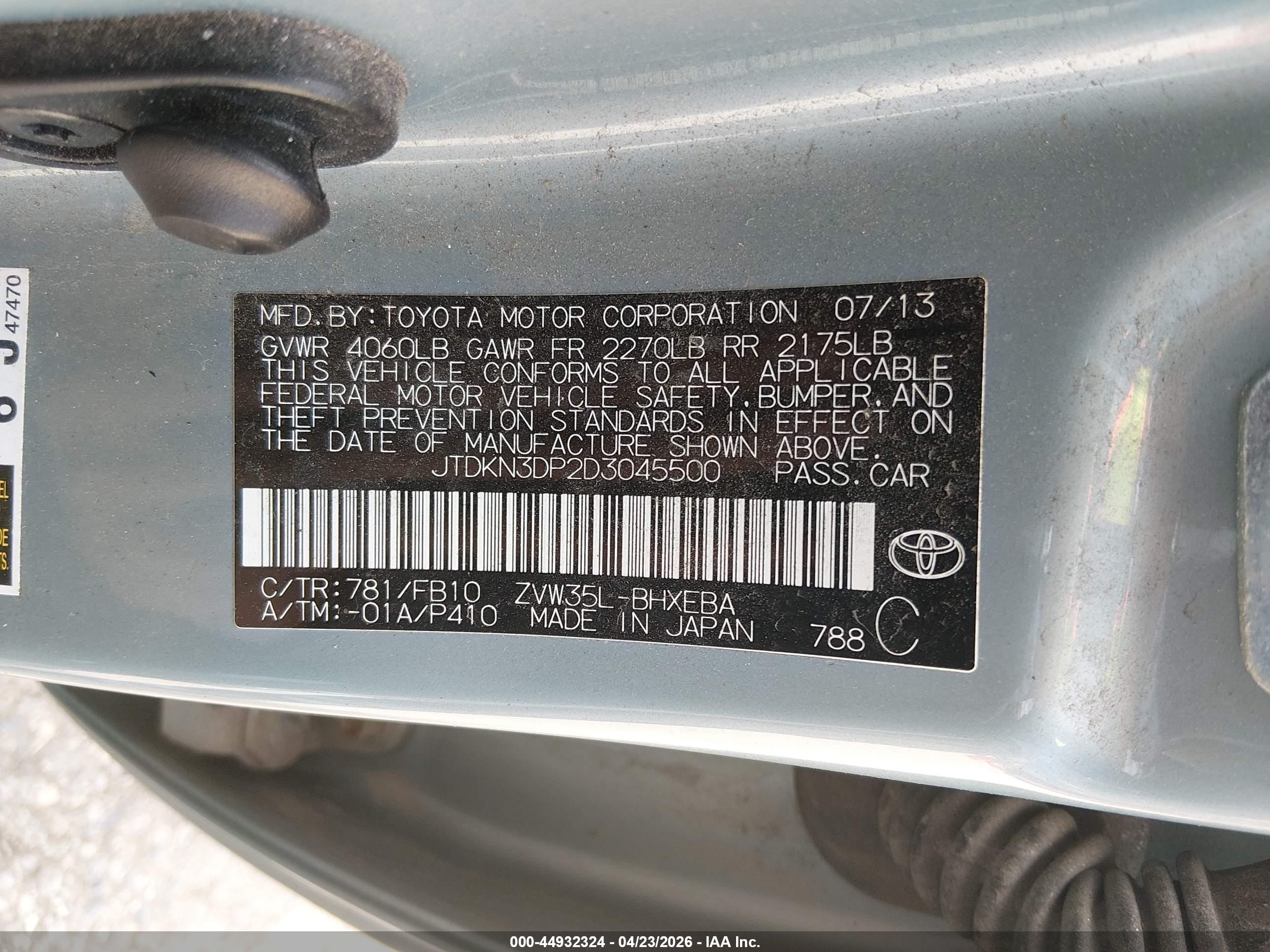 2013 Toyota Prius Plug-in   Blue vin: JTDKN3DP2D3045500
