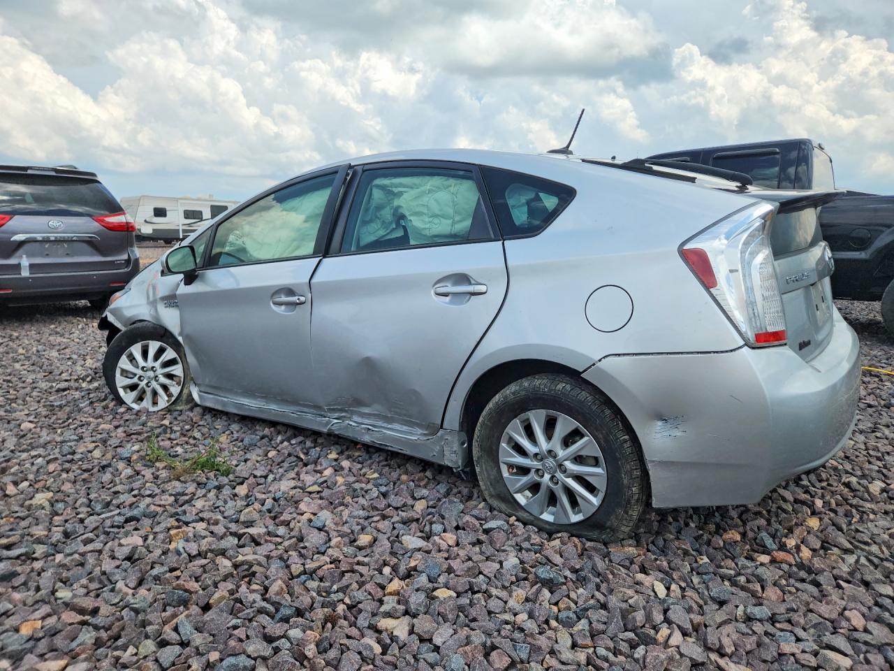 2014 Toyota Prius Plug-in Hybrid Base Серебряный vin: JTDKN3DP2E3059088