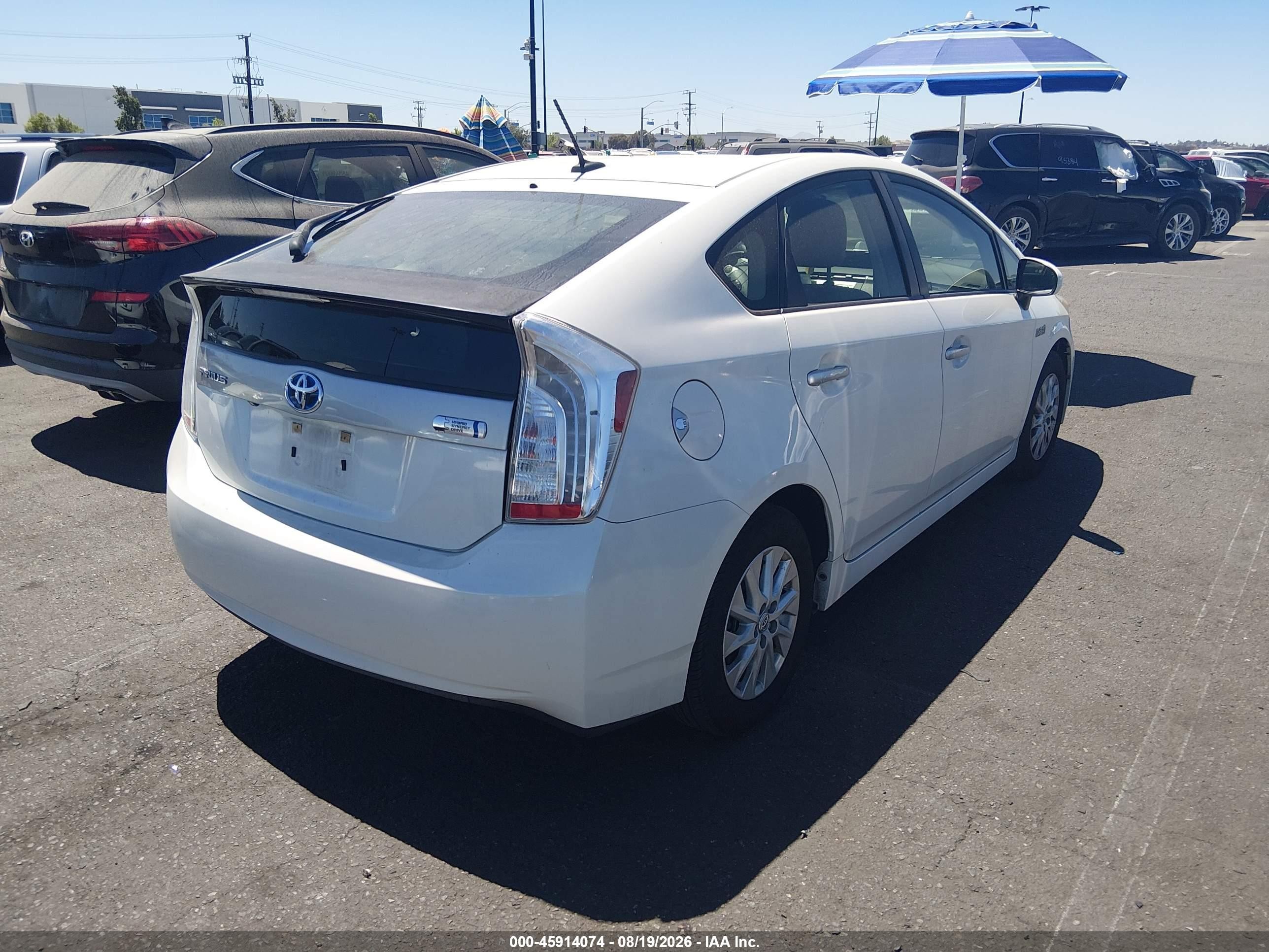 2014 Toyota Prius Plug-in Advanced Белый vin: JTDKN3DP2E3061133
