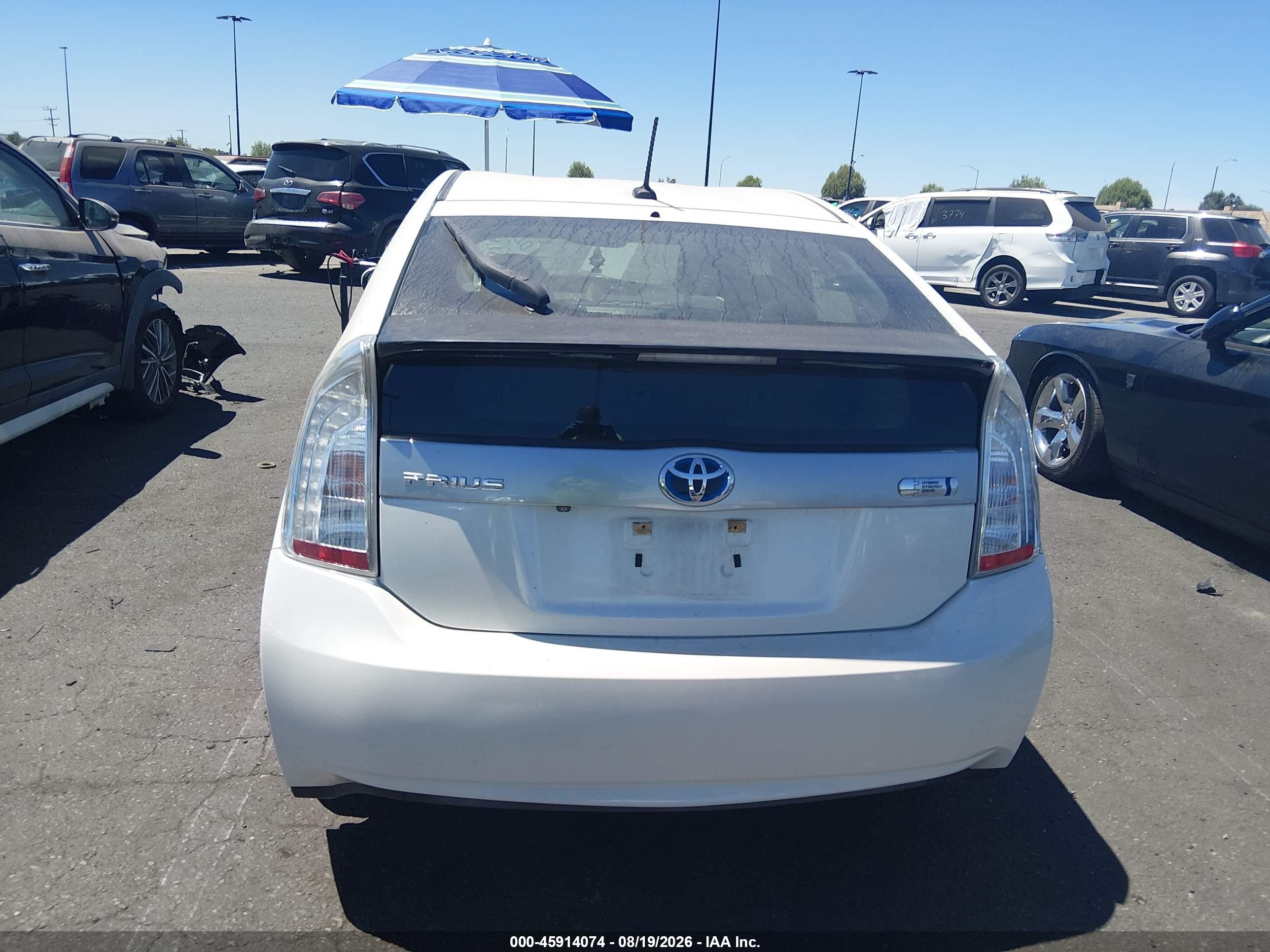 2014 Toyota Prius Plug-in Advanced Белый vin: JTDKN3DP2E3061133