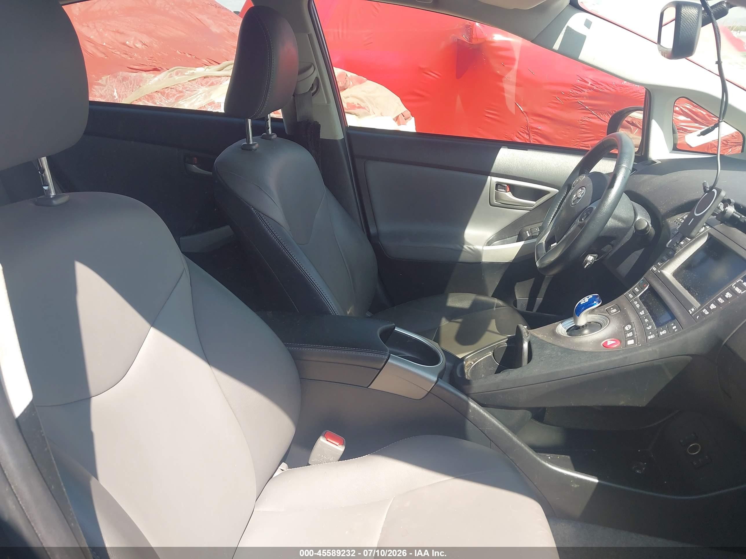 2014 Toyota Prius Plug-in Advanced Gray vin: JTDKN3DP2E3063819