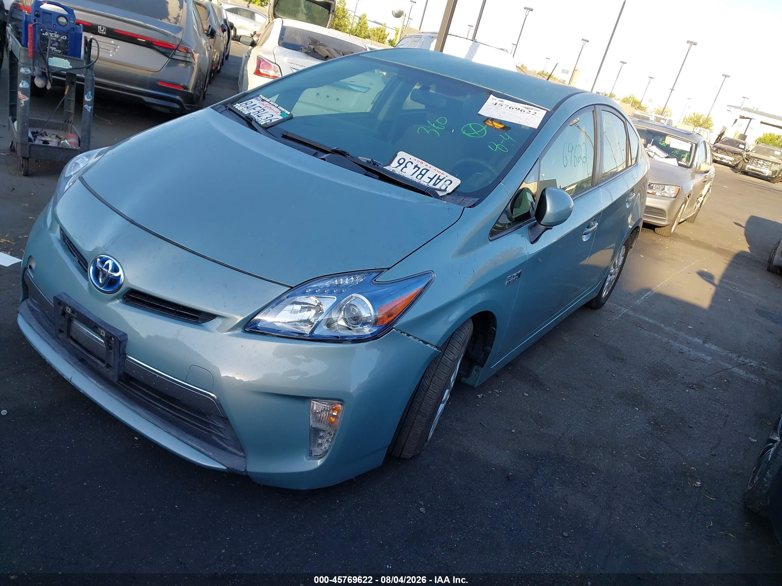 2015 Toyota Prius Plug-in   Blue vin: JTDKN3DP2F3070741