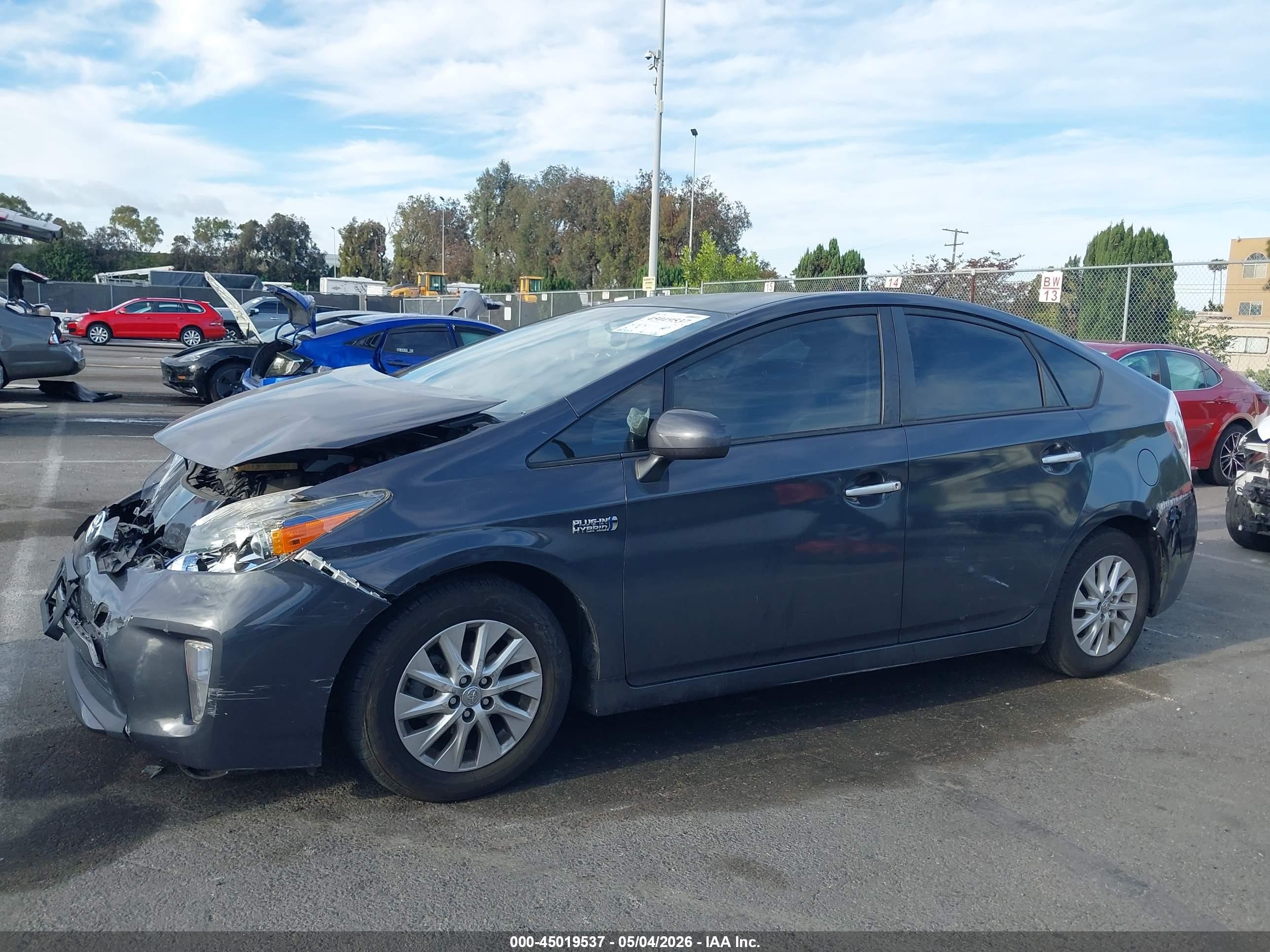 2015 Toyota Prius Plug-in   Gray vin: JTDKN3DP2F3074739
