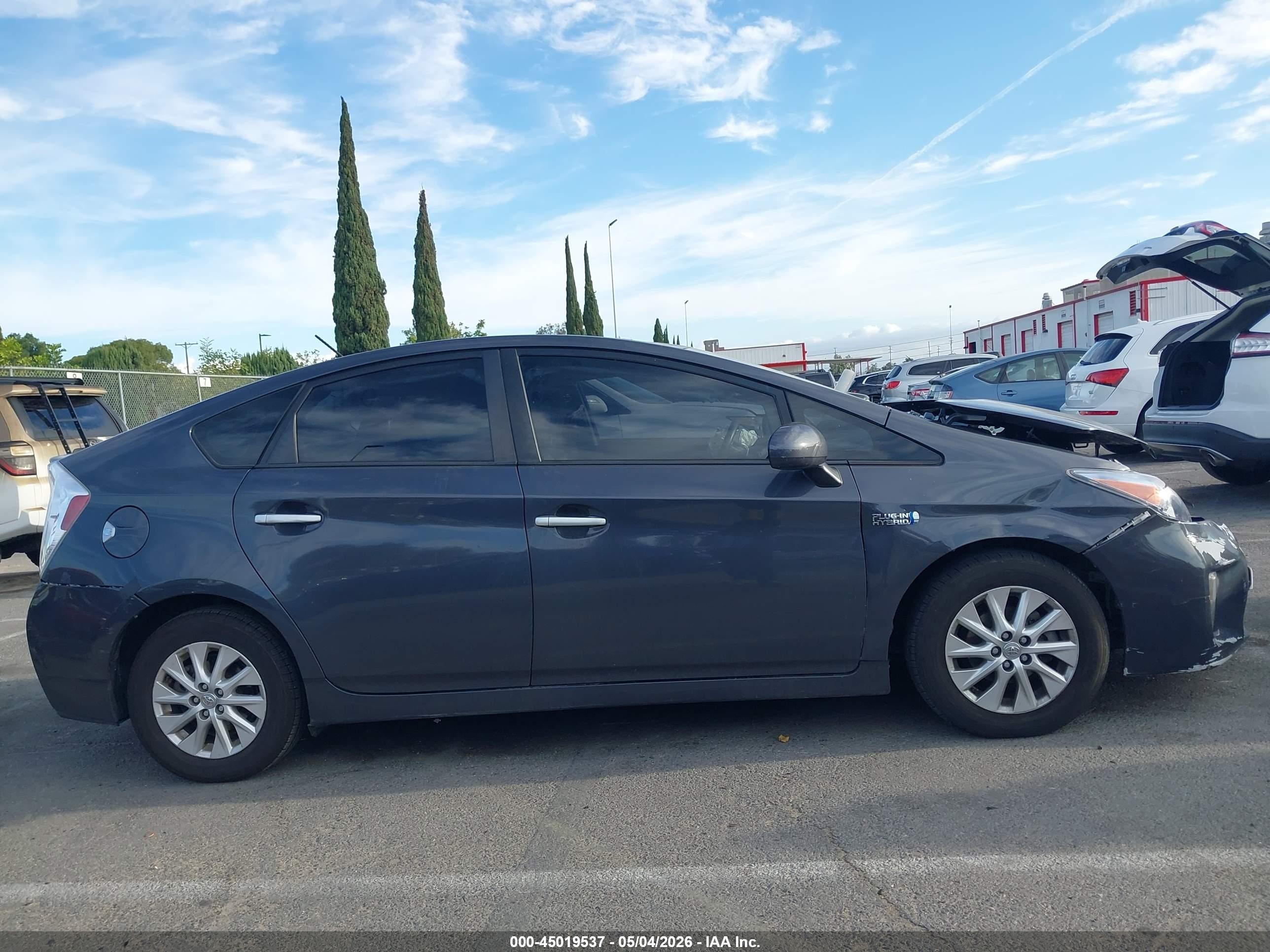 2015 Toyota Prius Plug-in   Gray vin: JTDKN3DP2F3074739