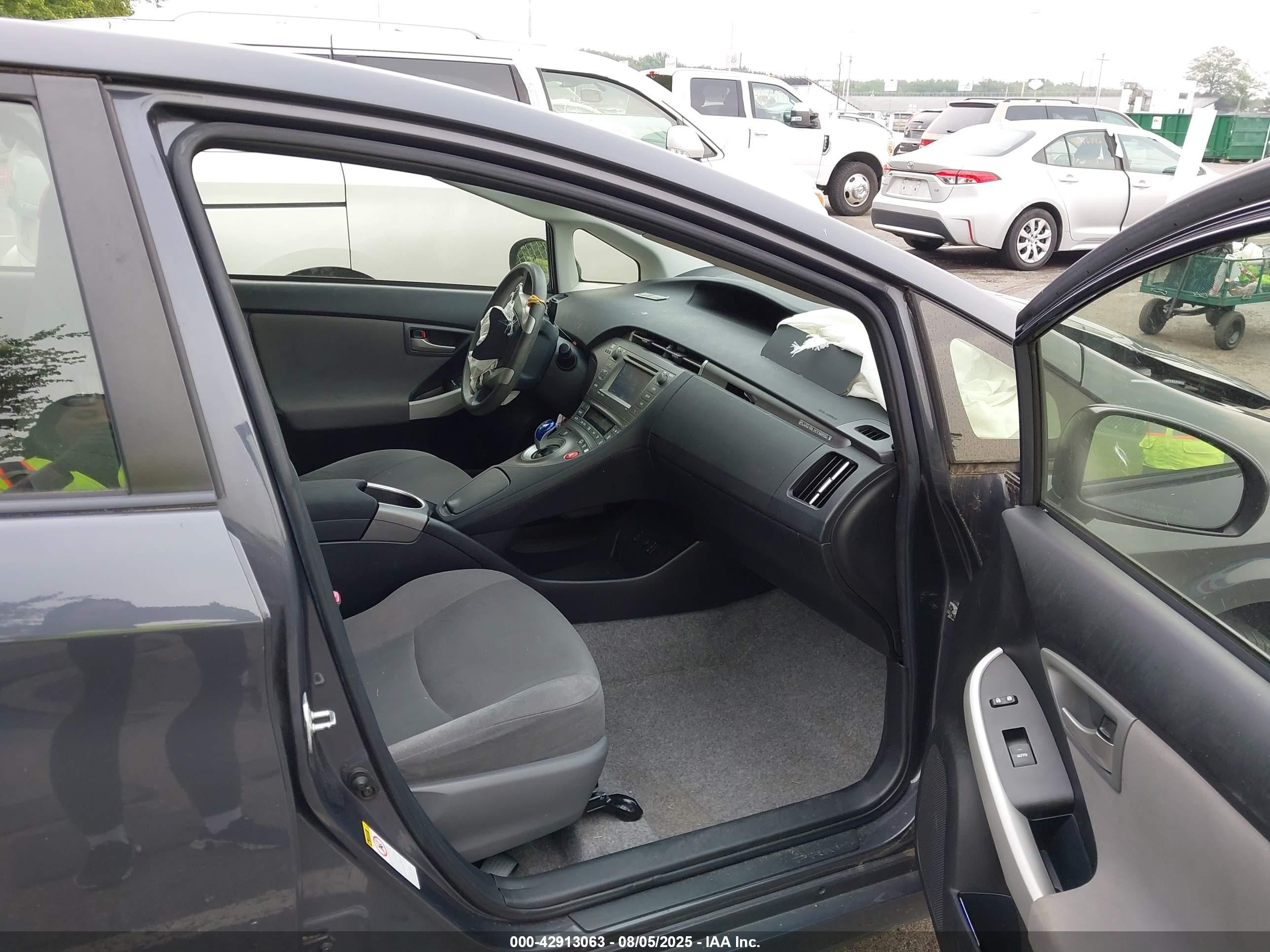 2012 Toyota Prius Plug-in   Gray vin: JTDKN3DP3C3024119