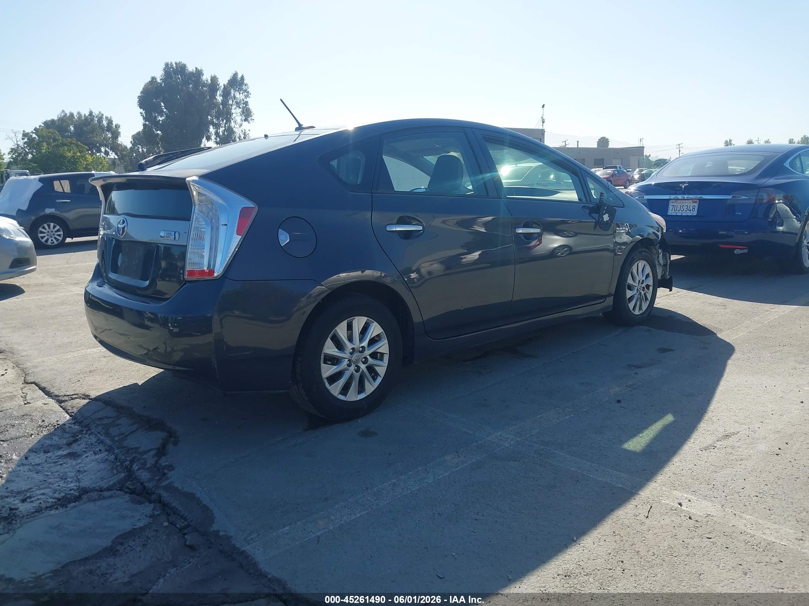 2012 Toyota Prius Plug-in Gray vin: JTDKN3DP3C3025030