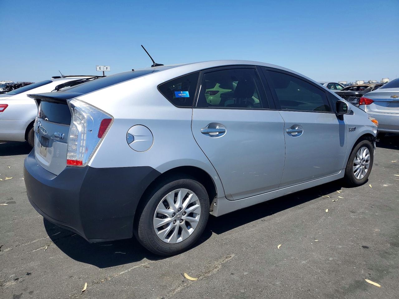 2012 Toyota Prius Plug-in Hybrid Advanced Silver vin: JTDKN3DP3C3030132