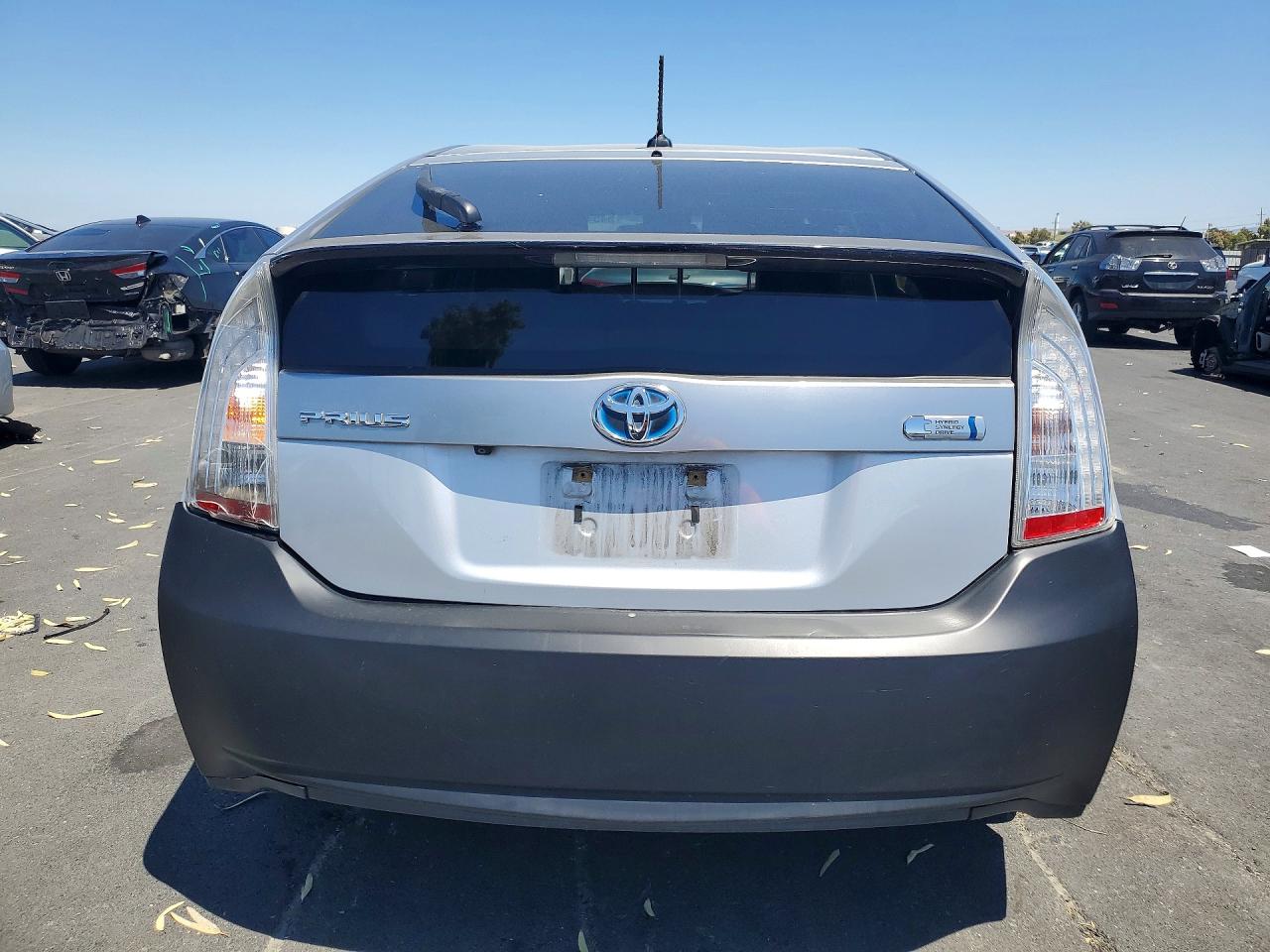 2012 Toyota Prius Plug-in Hybrid Advanced Silver vin: JTDKN3DP3C3030132